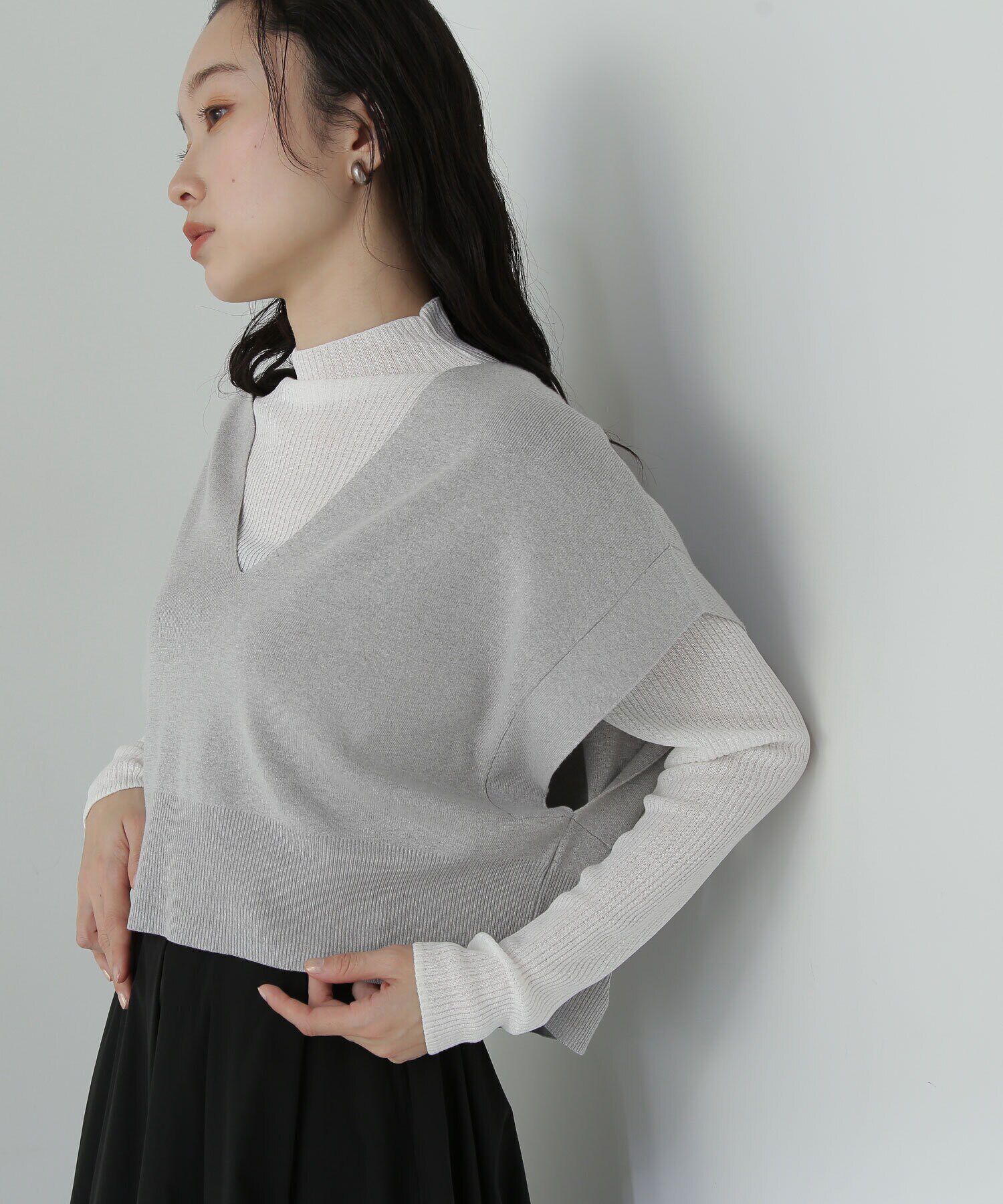  「Vネックベスト&times;シアーリブトップス」|ニット・セーター|