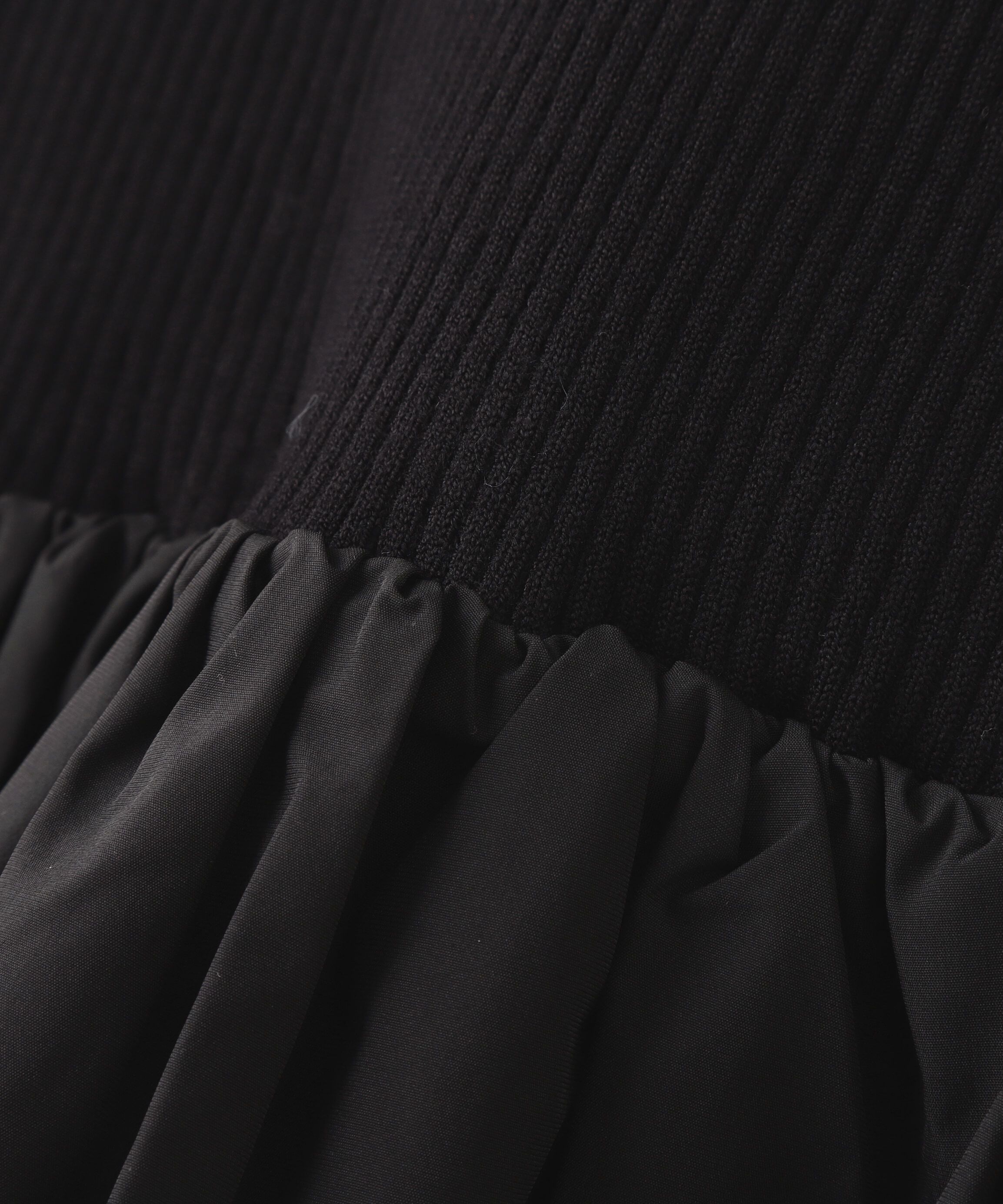  「バルーンヘムニットワンピース」|ワンピース|