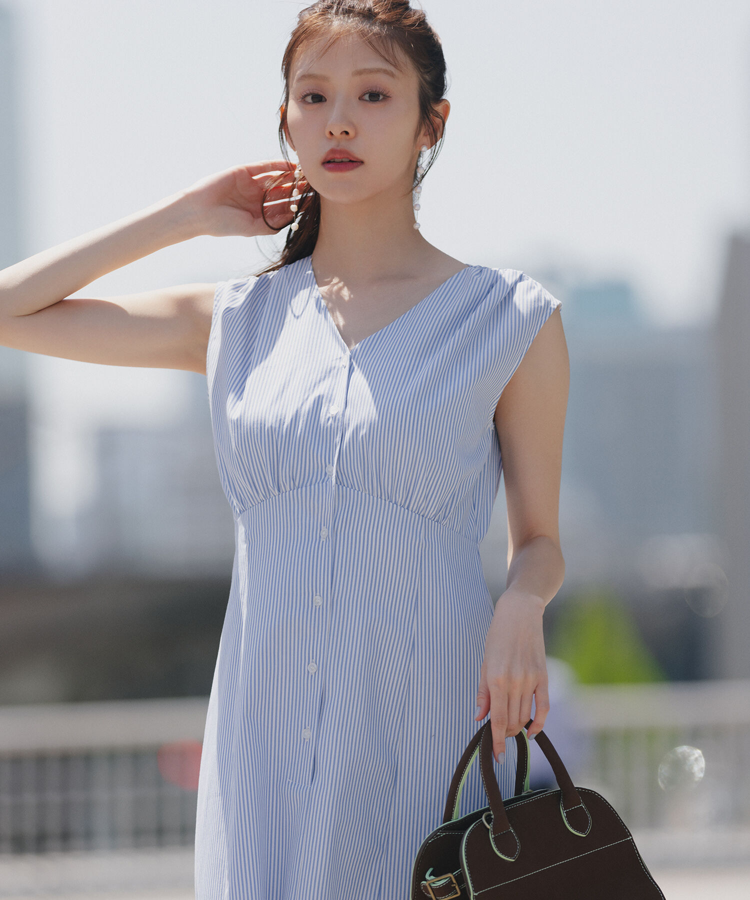  「Vネックストライプワンピース」|ワンピース|ブルーストラ 2