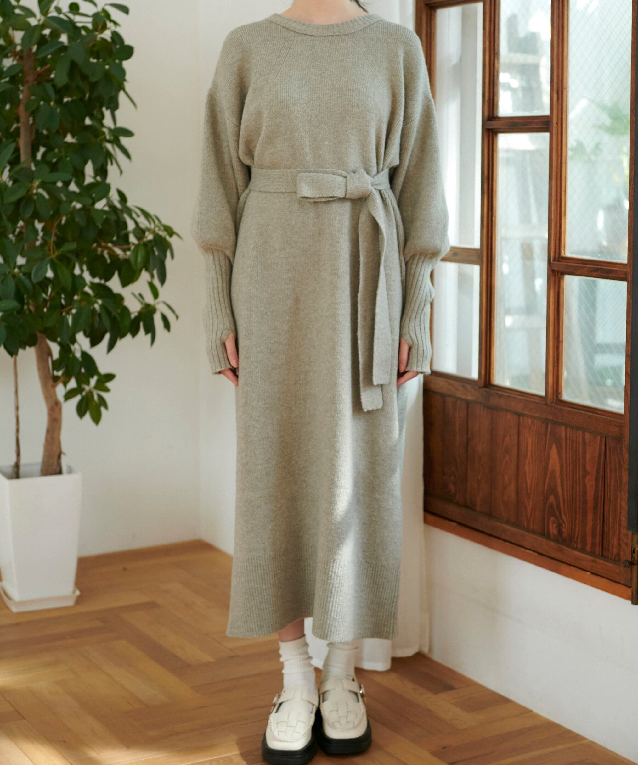  「指穴リブニットワンピース」|ワンピース|