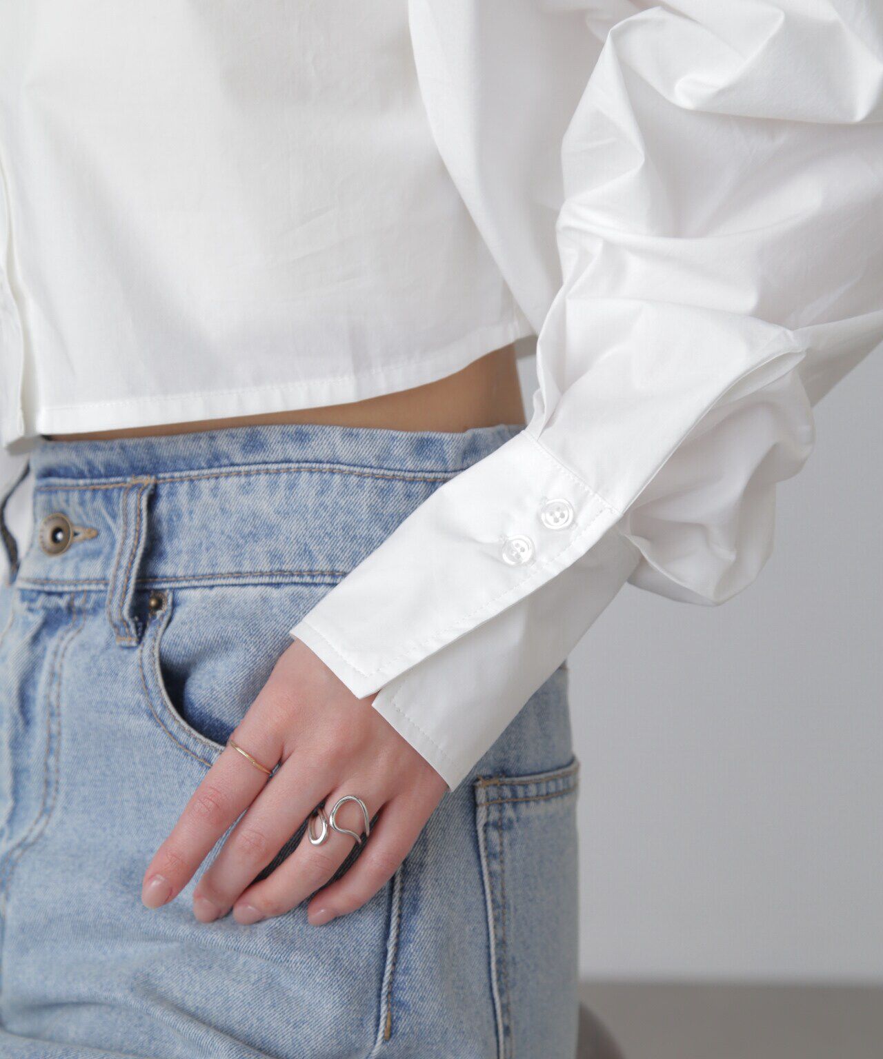  「ショート丈タックボリュームスリーブシャツ」|シャツ・ブラウス|