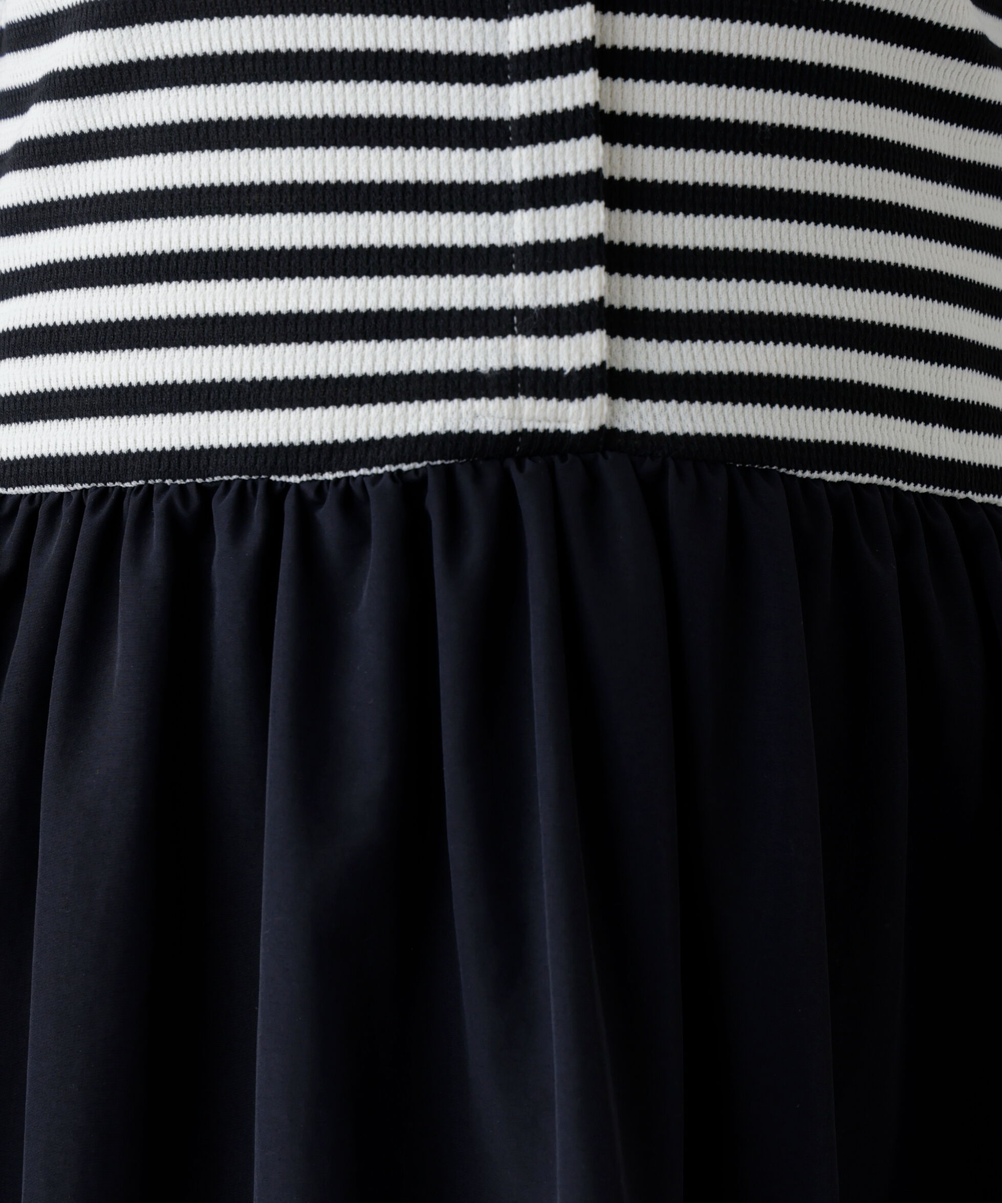  「オフショルドッキングワンピース」|ワンピース|