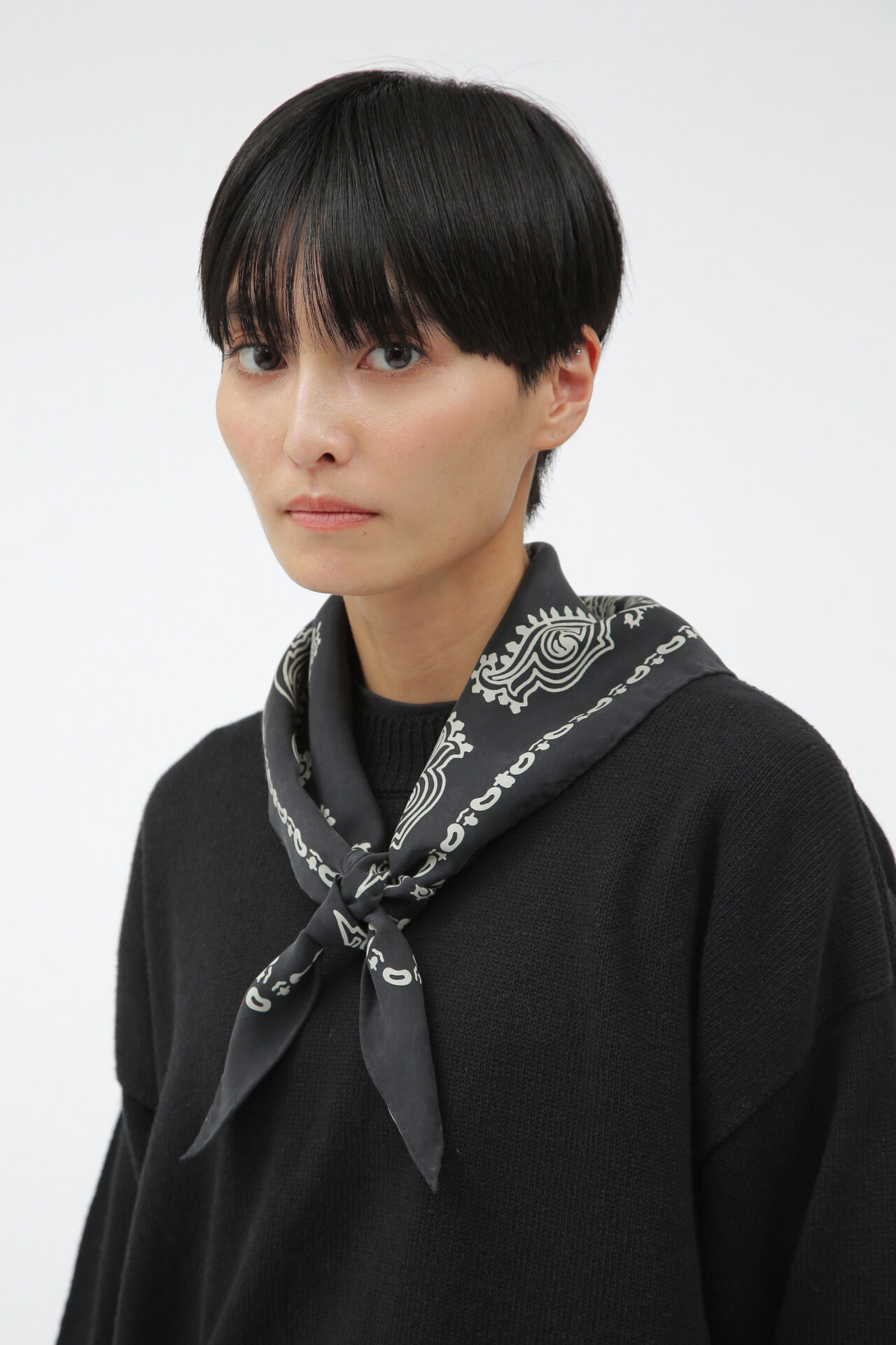  「GRAPHIC BANDANA SCARF」|バンダナ・スカーフ|BLACK
