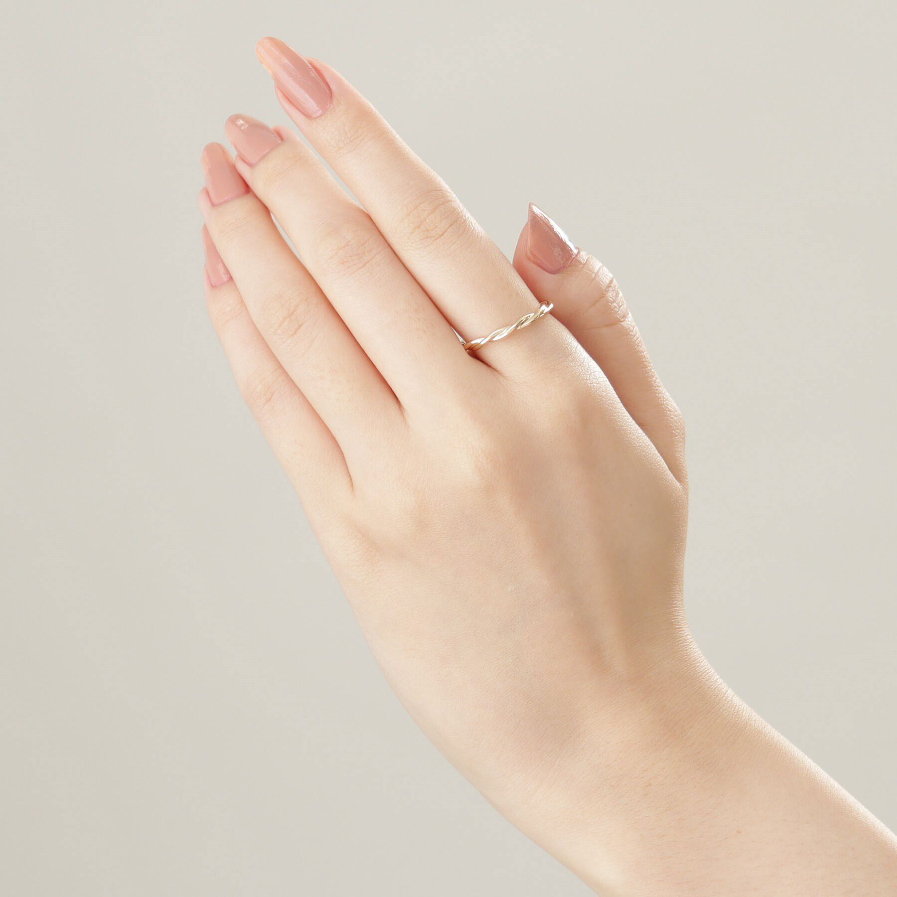 COCOSHNIK「K10丸線ねじり リング（16号）」|リング|