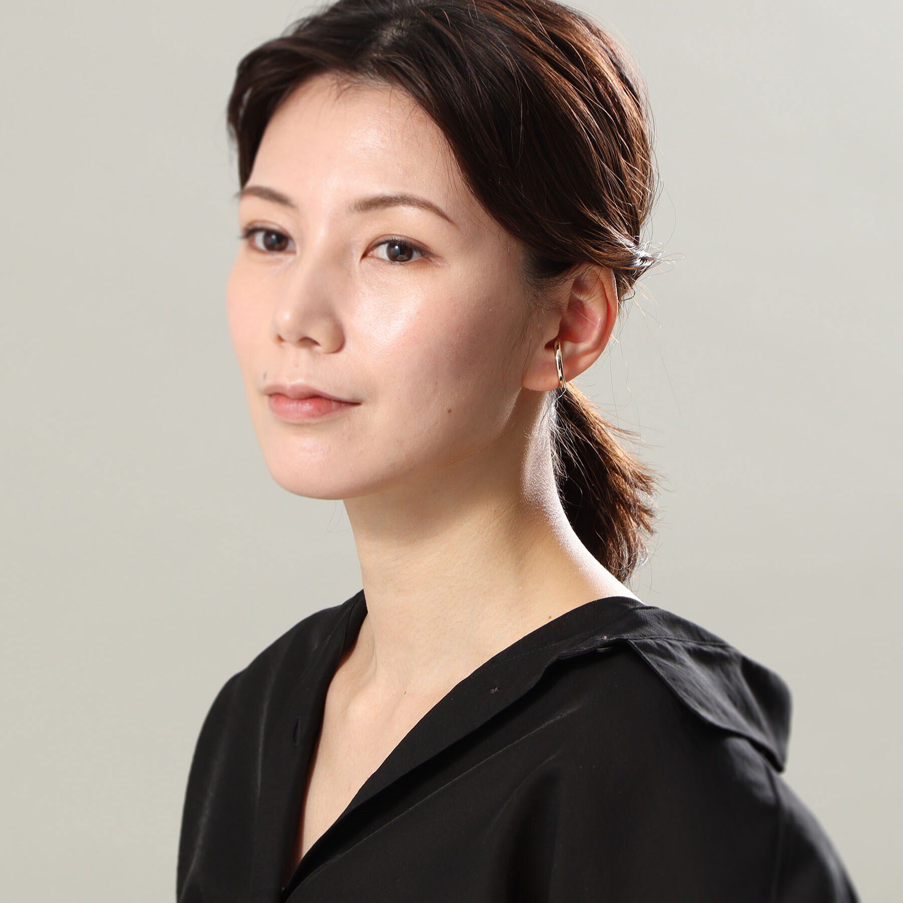 COCOSHNIK「K10丸線ボリューム イヤーカフ大」|イヤリング|