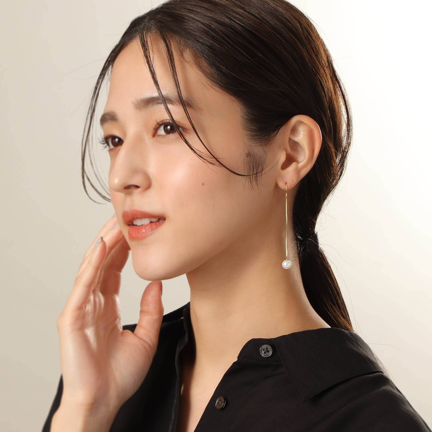 COCOSHNIK「K18パール コンパクトチェーン フックピアス」|ピアス|