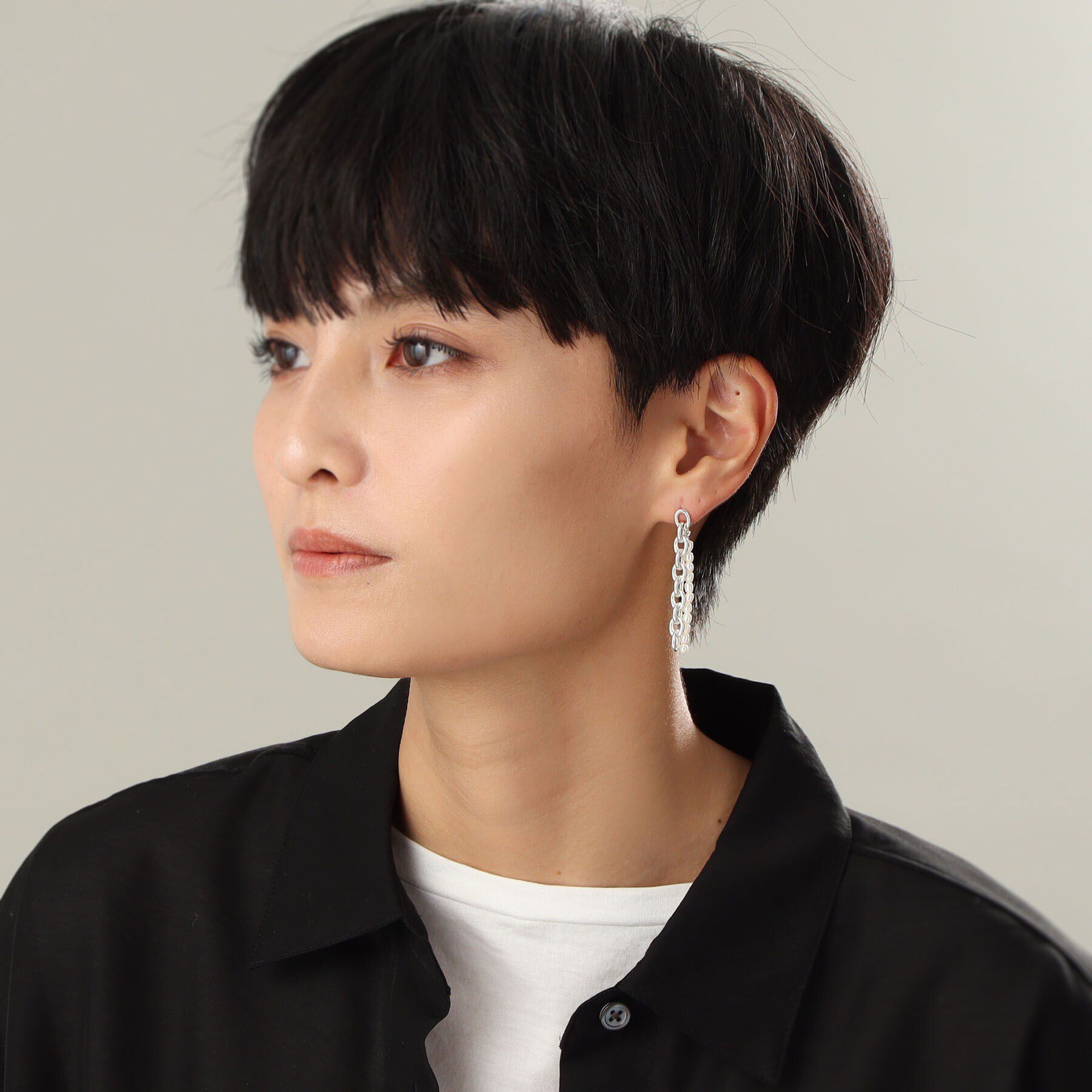 COCOSHNIK ONKITSCH「シルバー バロックパール チェーンコンビネーション スタッドピアス」|ピアス|