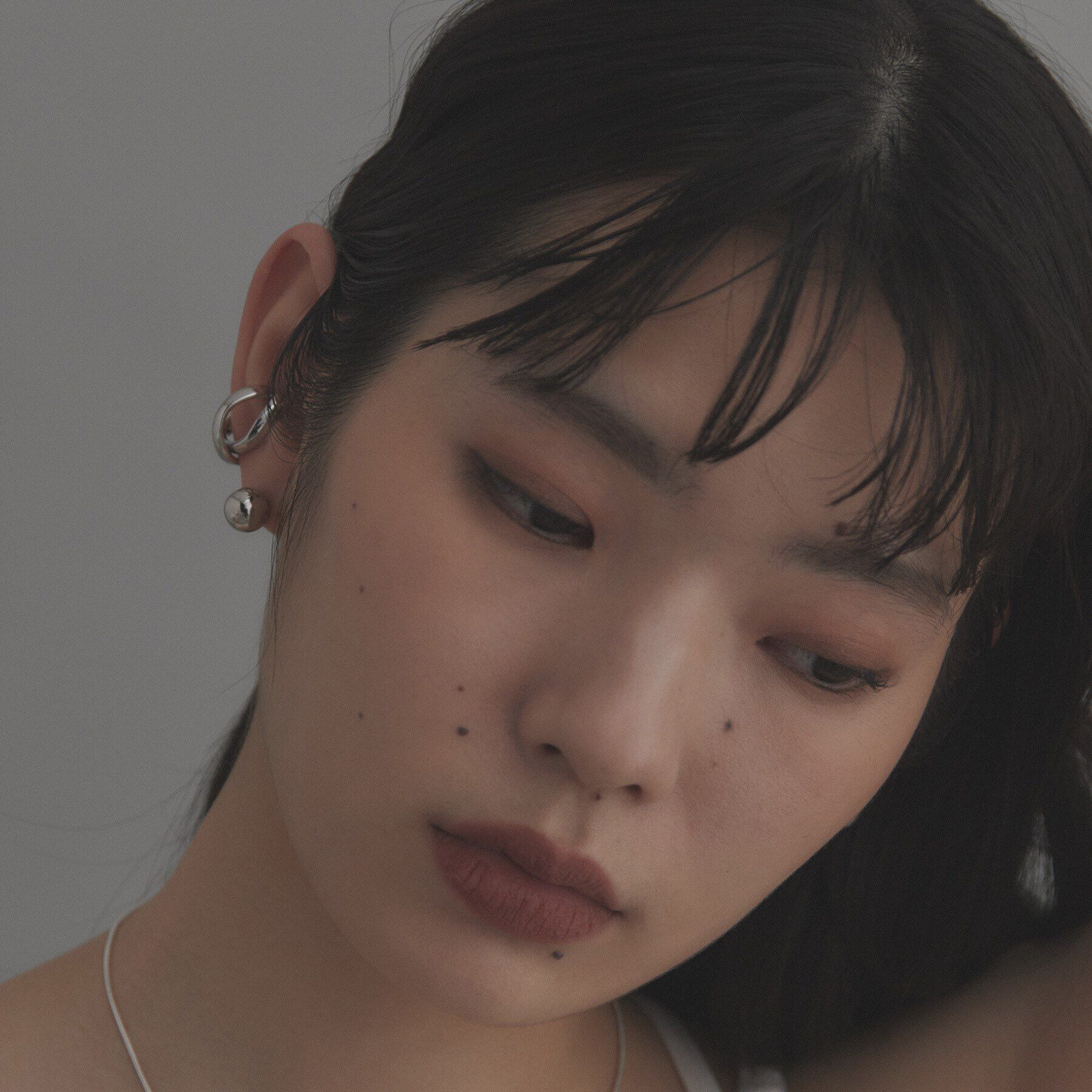 COCOSHNIK ONKITSCH「シルバー ホロウボール スタッドピアスS」|ピアス|