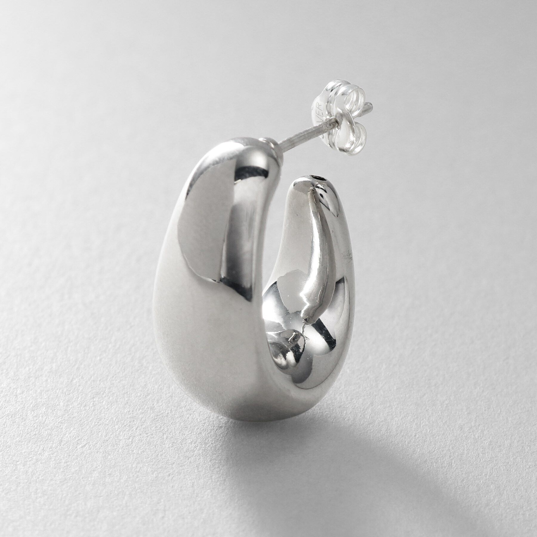 COCOSHNIK ONKITSCH「シルバー ホロウフープ ドロップピアス」|ピアス|