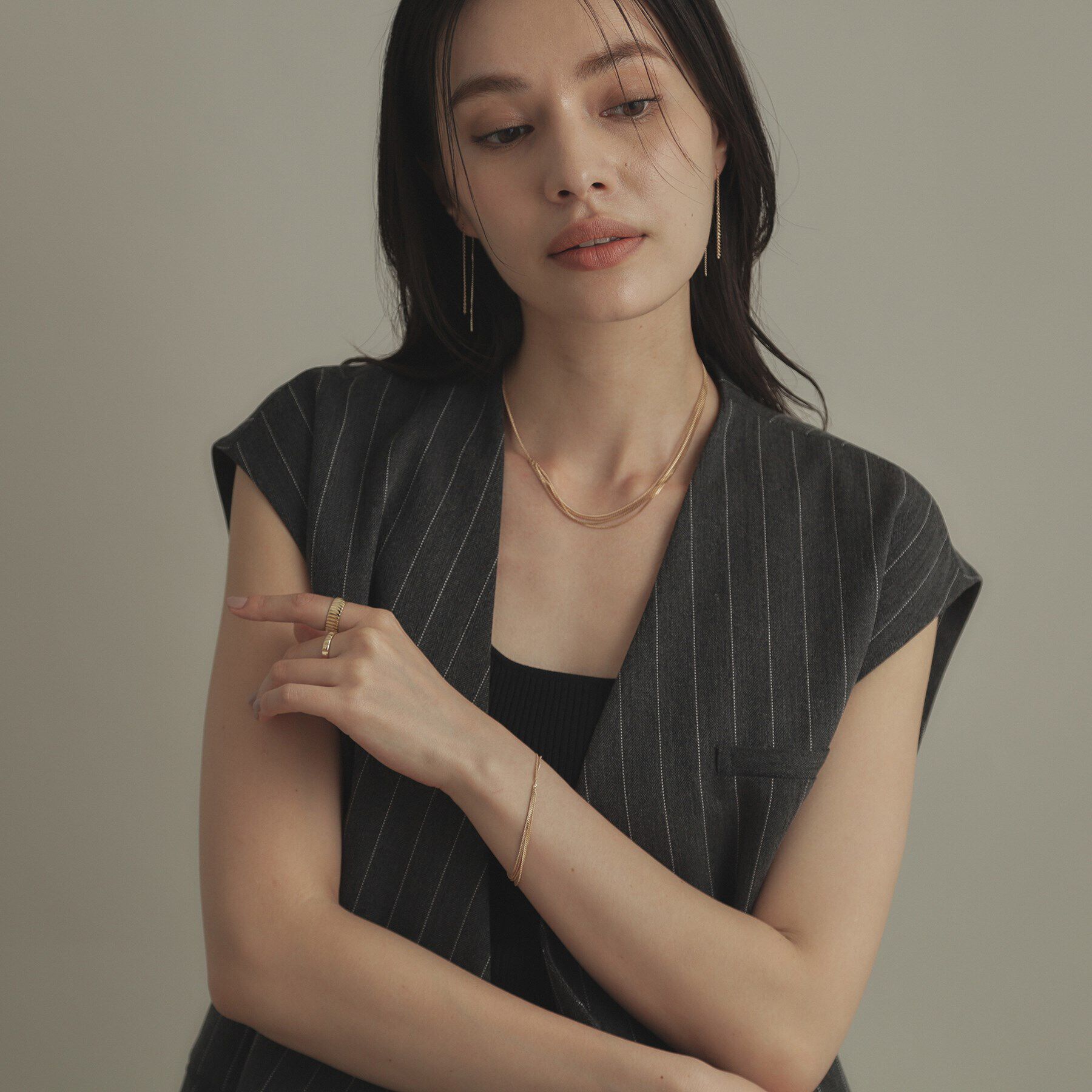 COCOSHNIK「K10キヘイアシンメトリードレープ ネックレス」|ネックレス|