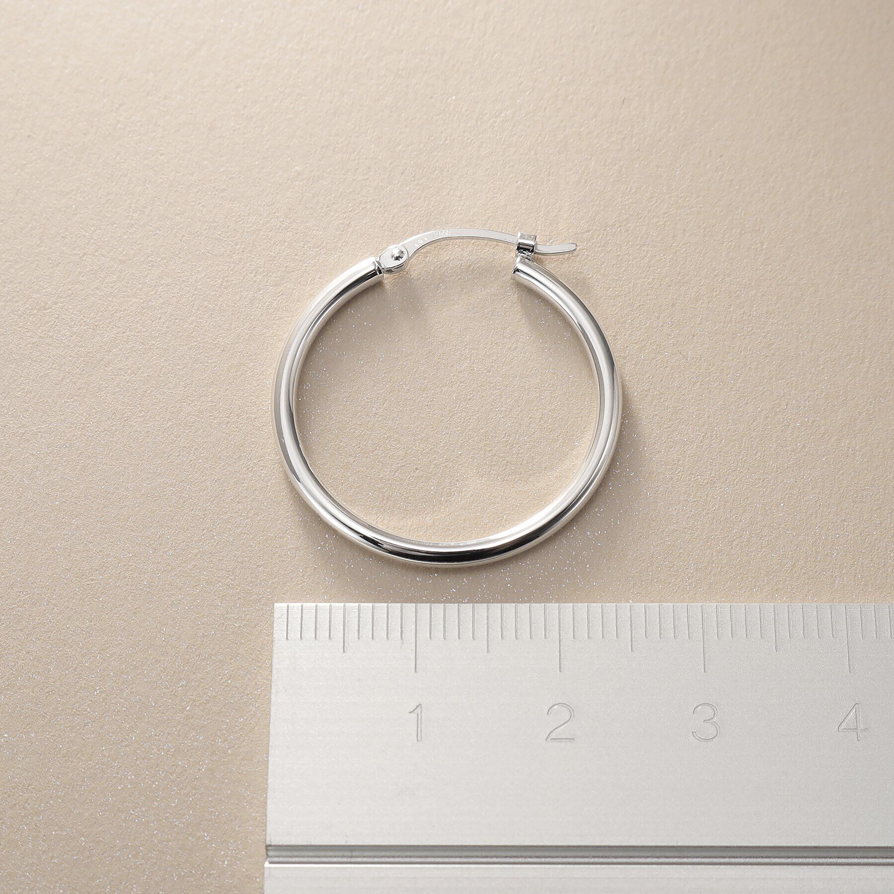 COCOSHNIK「プラチナ中空丸線 フープピアス大」|ピアス|