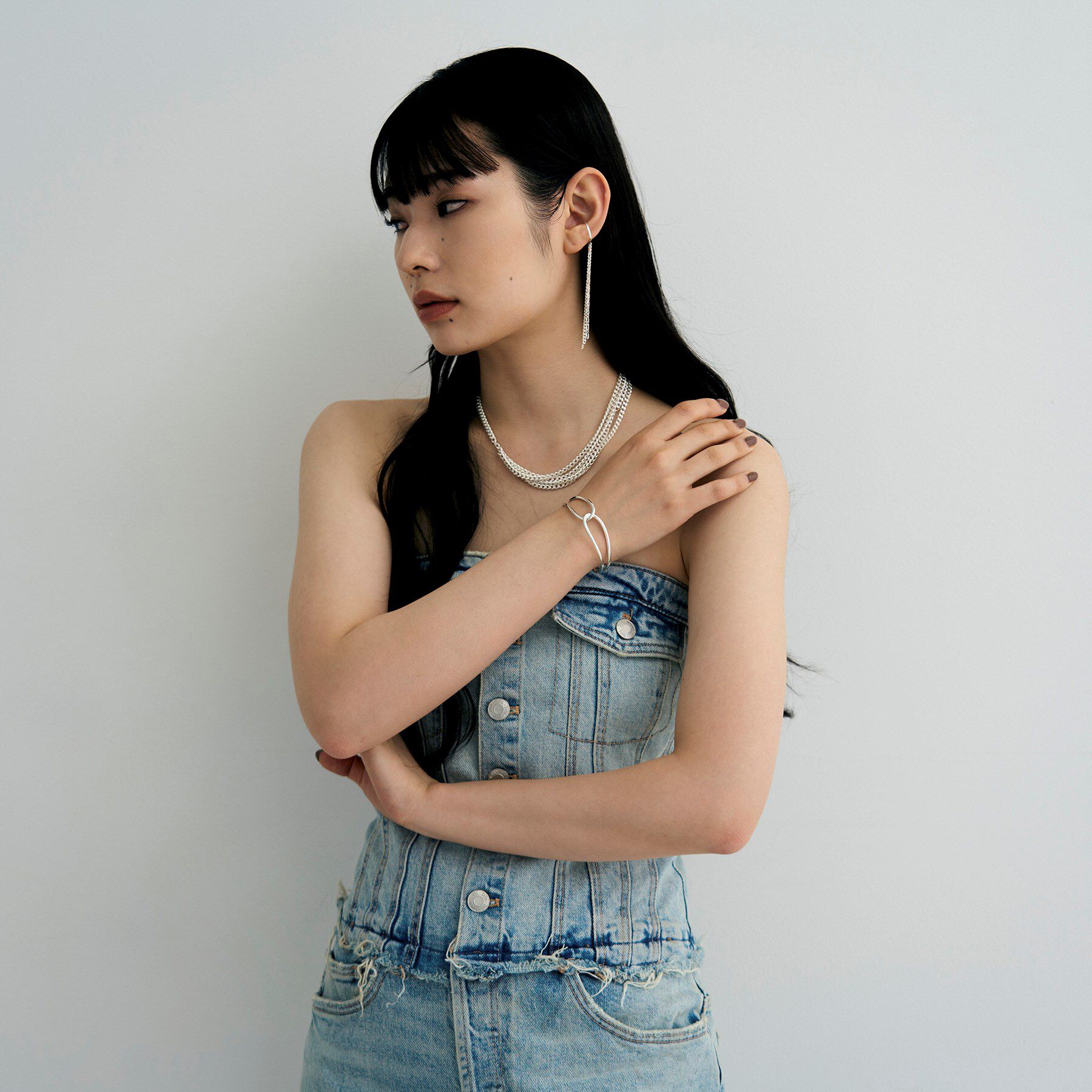 COCOSHNIK ONKITSCH「シルバー カーブチェーンミックスフリンジイヤカフ」|イヤリング|