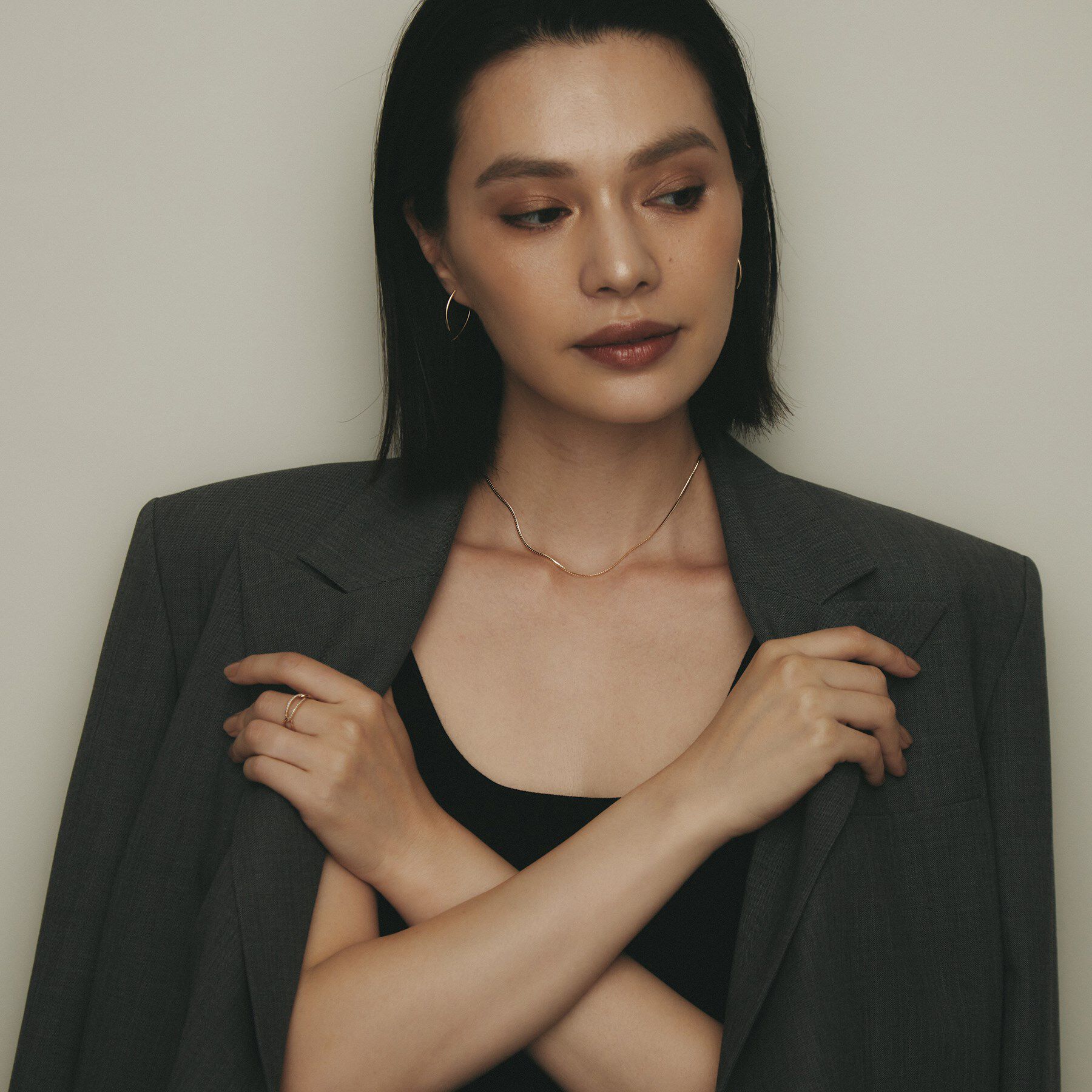 COCOSHNIK「K10中空マーキス フックピアス」|ピアス|