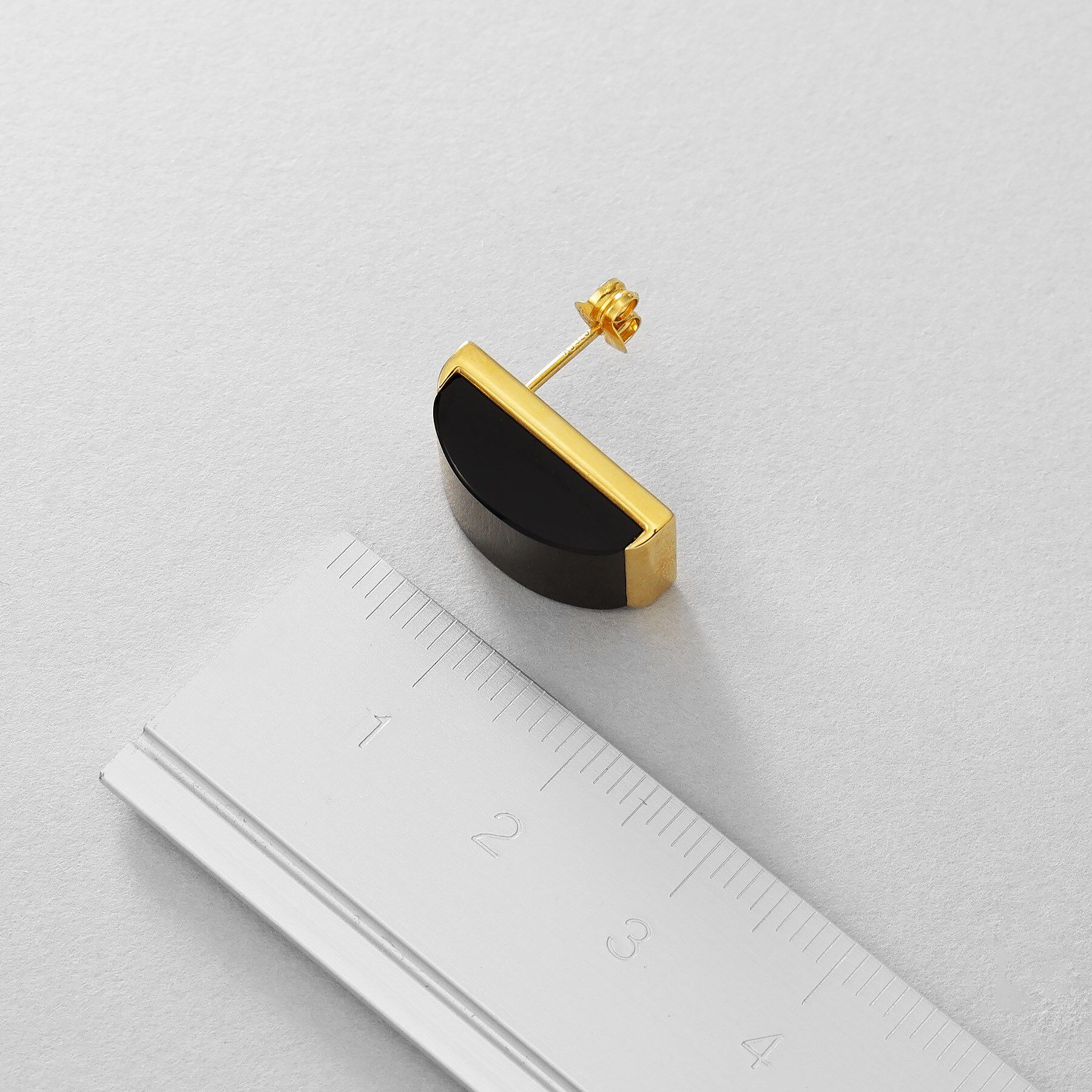 COCOSHNIK ONKITSCH「シルバー オニキス バフトップカットピアス GP」|ピアス|