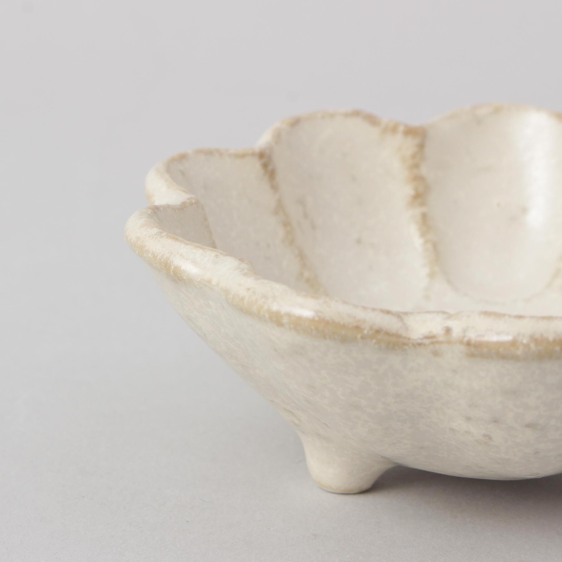 212 KITCHEN STORE「リンカ 白練 三寸鉢」|食器・キッチングッズ|