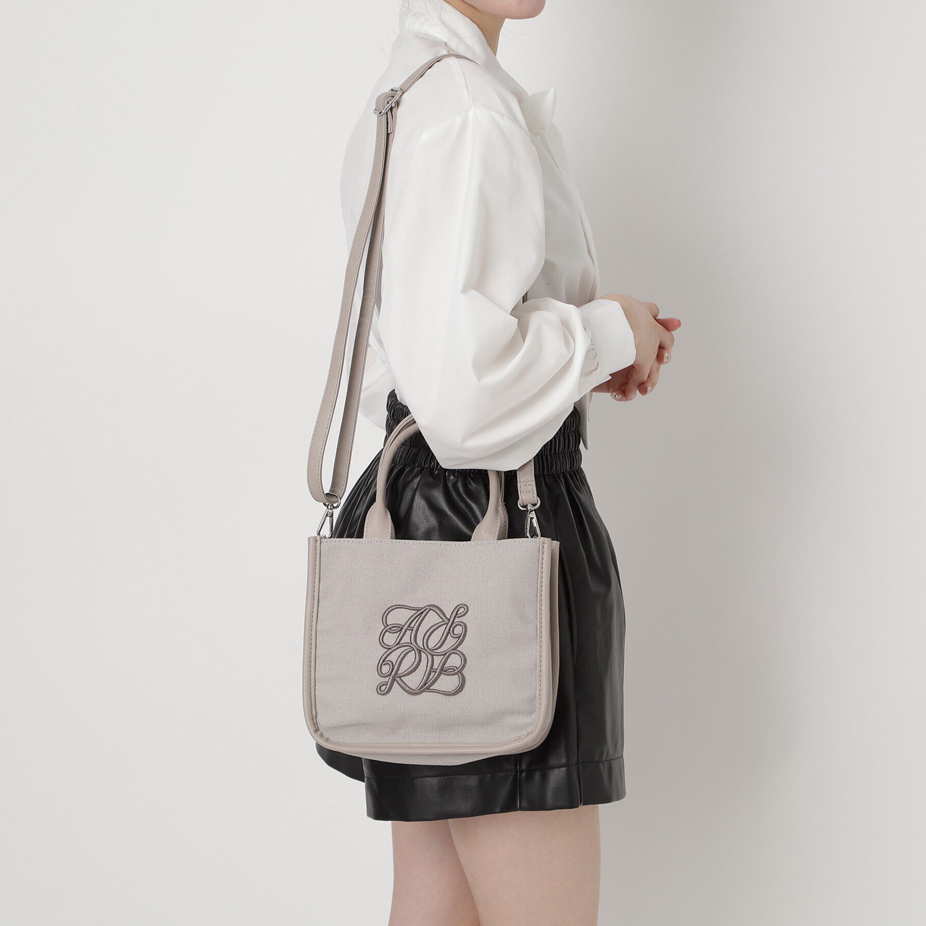 Ober Tashe「ロゴ刺繍ミニトート」|トートバッグ|