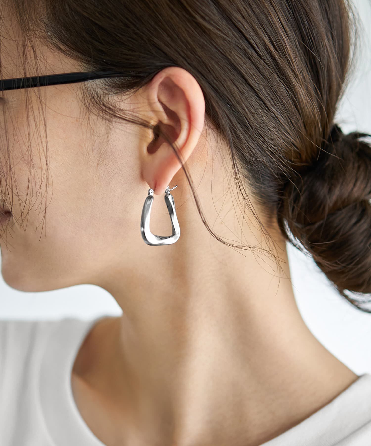 STYLE DELI「【金アレ対策】ひねり台形ステンレスピアス」|ピアス|シルバー