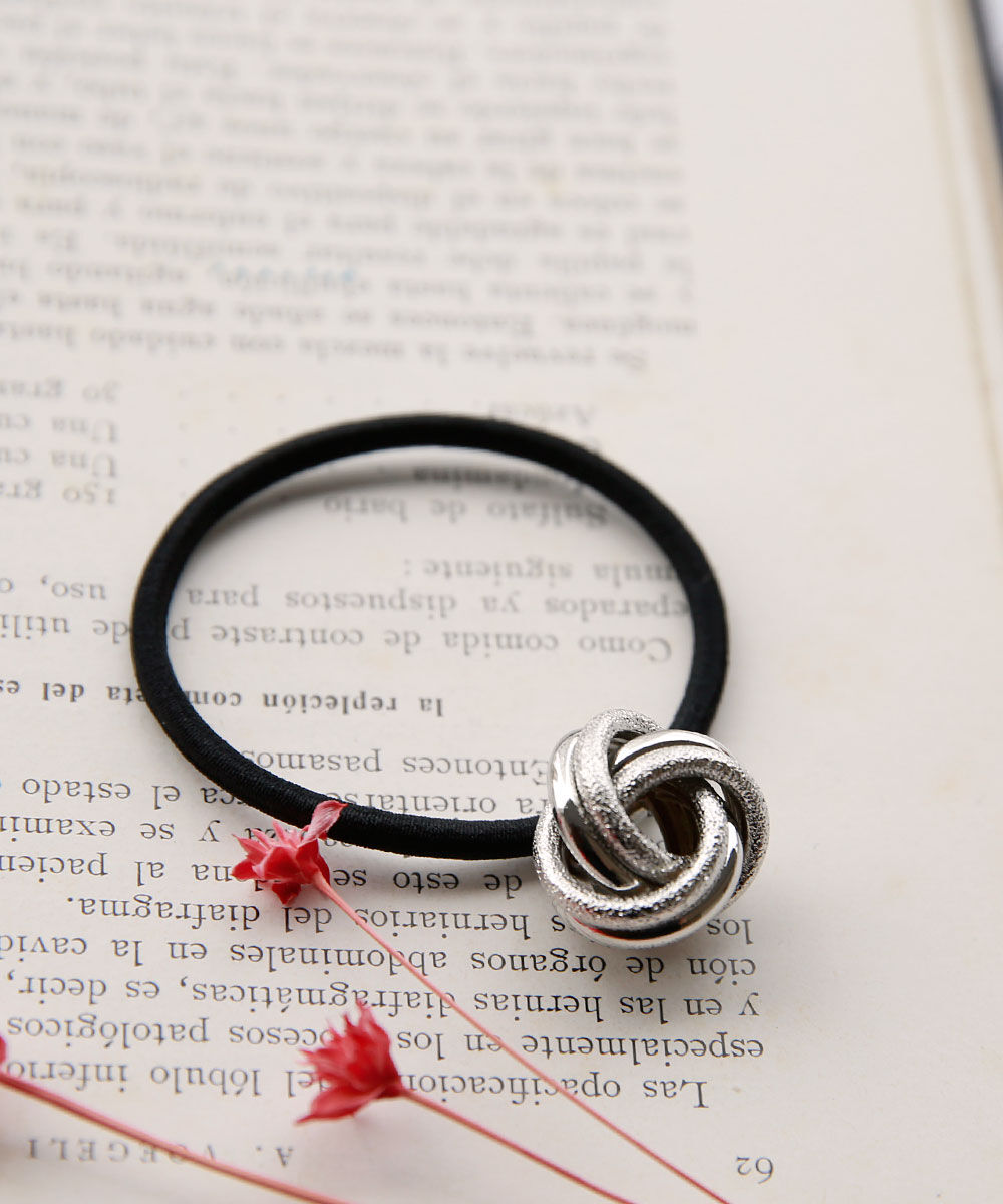 colleca la「ノットモチーフヘアゴム」|ヘアゴム・シュシュ|シルバー