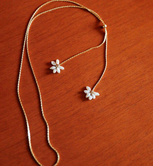 quaranciel「quaranciel: ミニ 淡水パール フラワーデザイン ネックレス」|ネックレス|