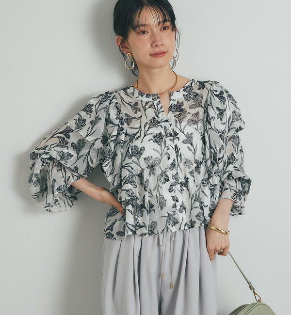  「《フェミニンムード漂う》フラワードビーブラウス」|シャツ・ブラウス|