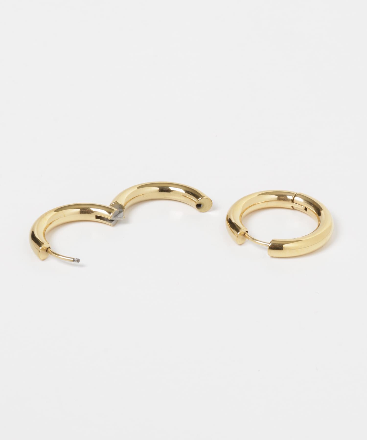 SMELLY「サージカルステンレスワイドフープピアス」|ピアス|