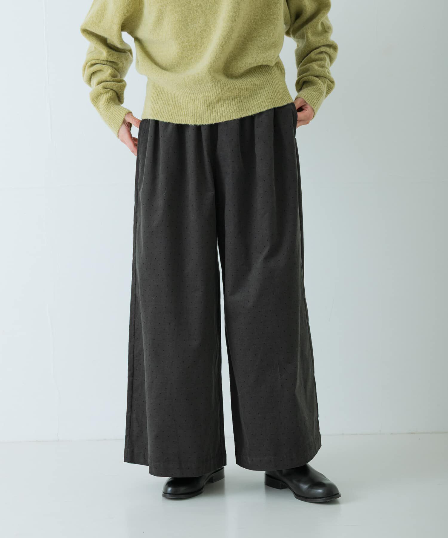 かぐれ「ドットコーデュロイワイドパンツ」|その他|チャコールグレー