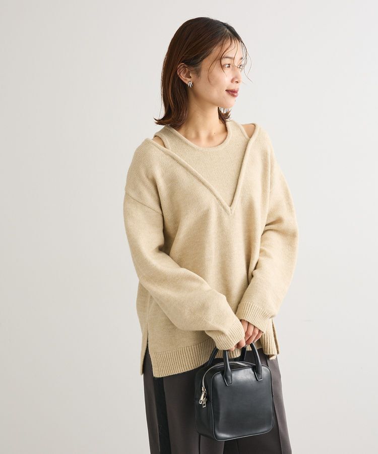 Green Parks「フェイクレイヤードVネックニットプルオーバー」|ニット・セーター|Light beige