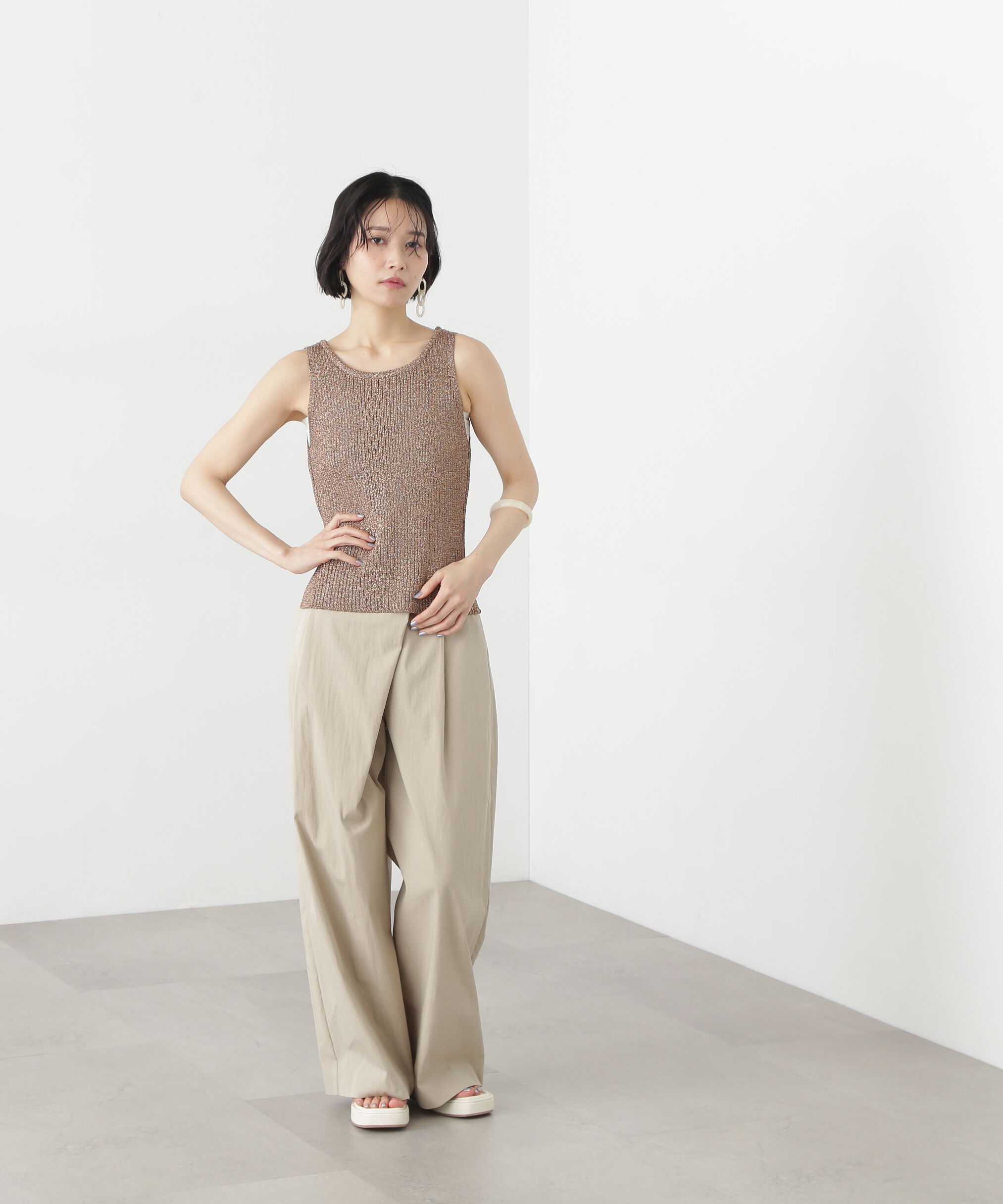  「ベルト付きラップ風ワイドパンツ」|その他|