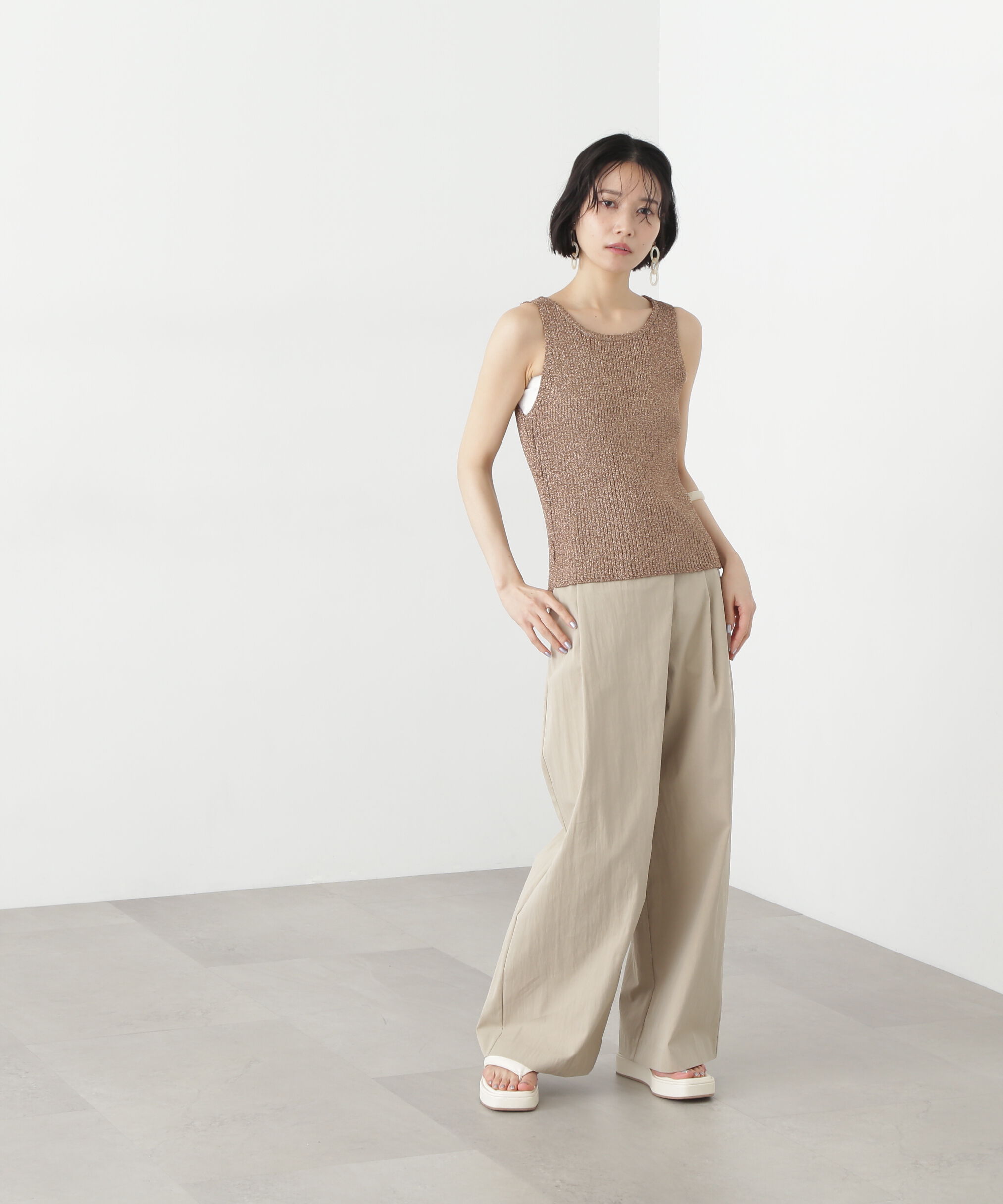  「ベルト付きラップ風ワイドパンツ」|その他|