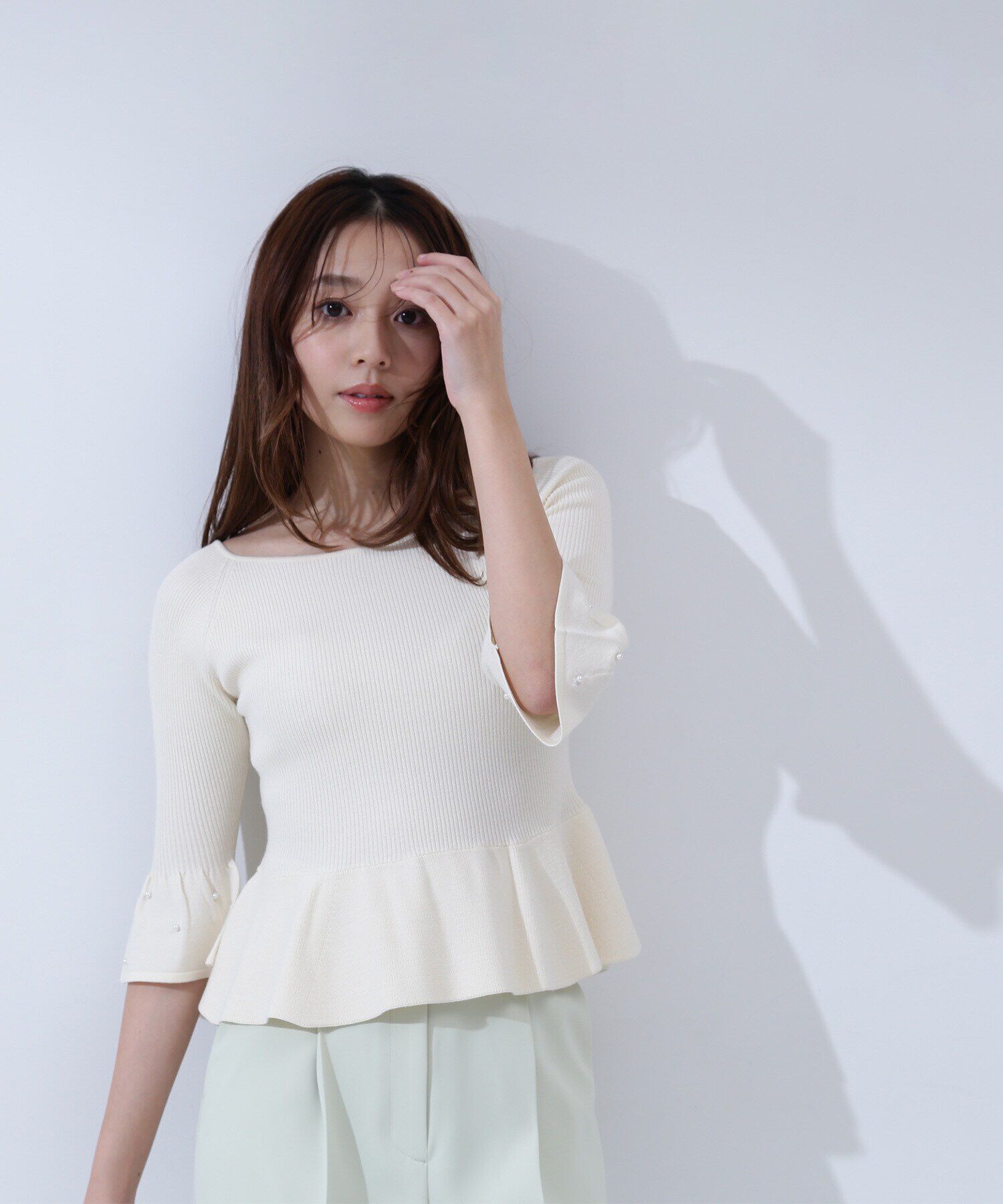  「パールカフスペプラムニット」|ニット・セーター|オフ1