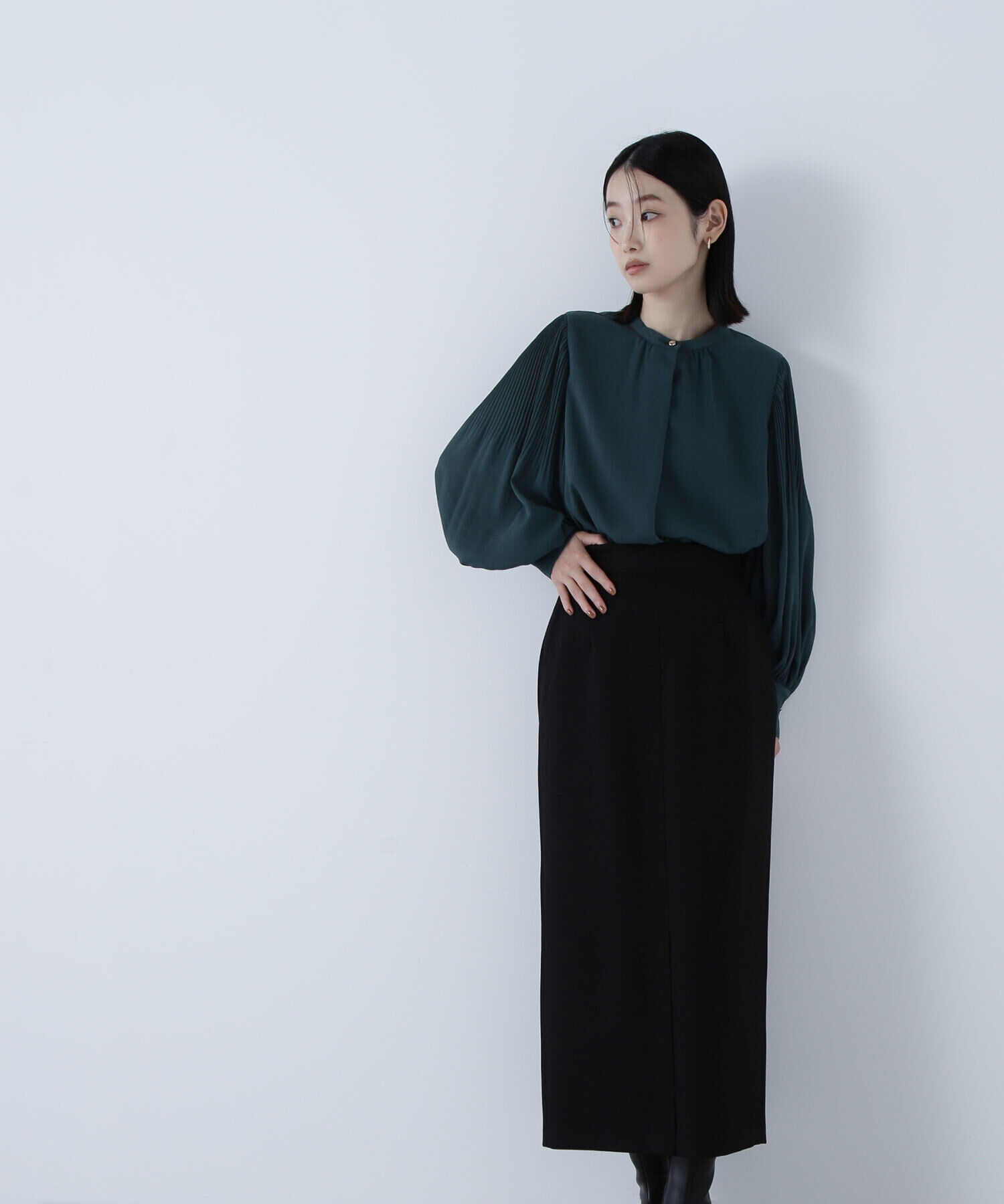  「ウーリッシュカルゼシリーズ ナロースカート」|スカート|