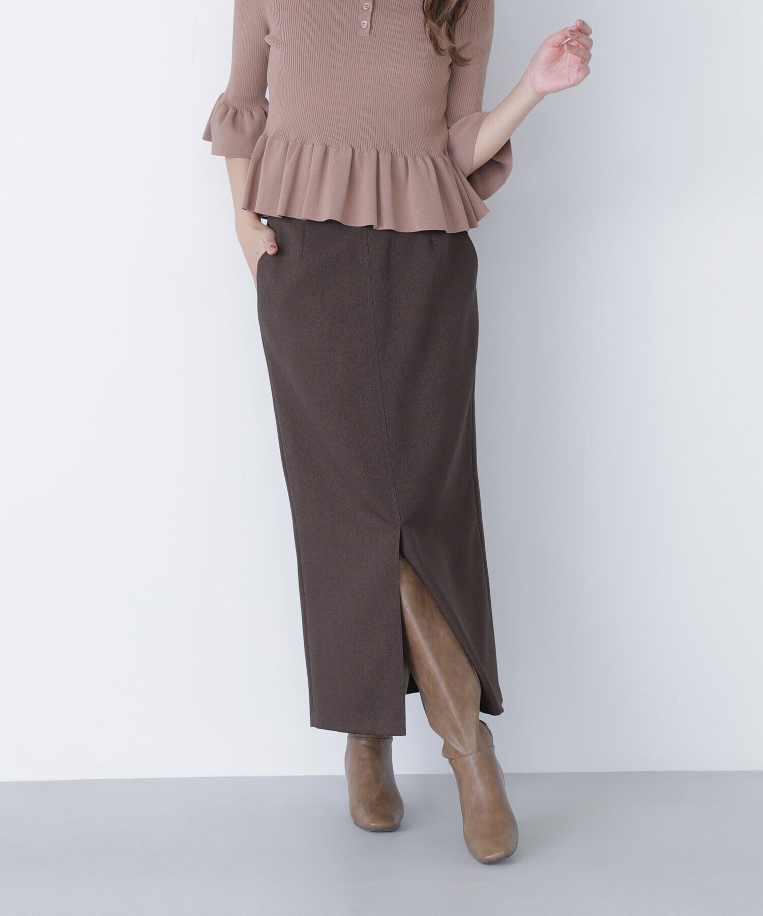  「ウーリッシュカルゼシリーズ ナロースカート」|スカート|