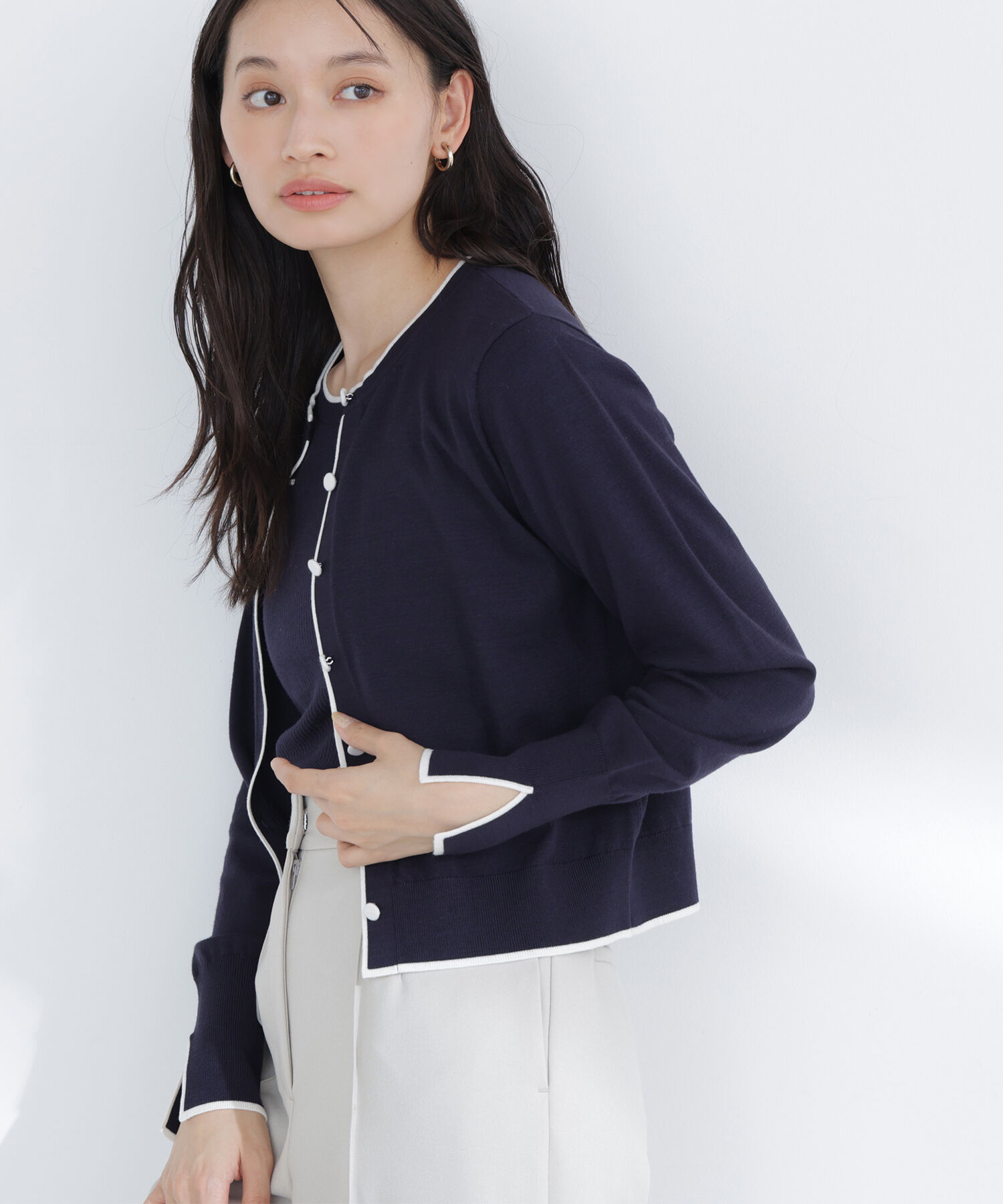  「クルミボタンバイカラーアンサンブル」|ニット・セーター|ネイビー系2