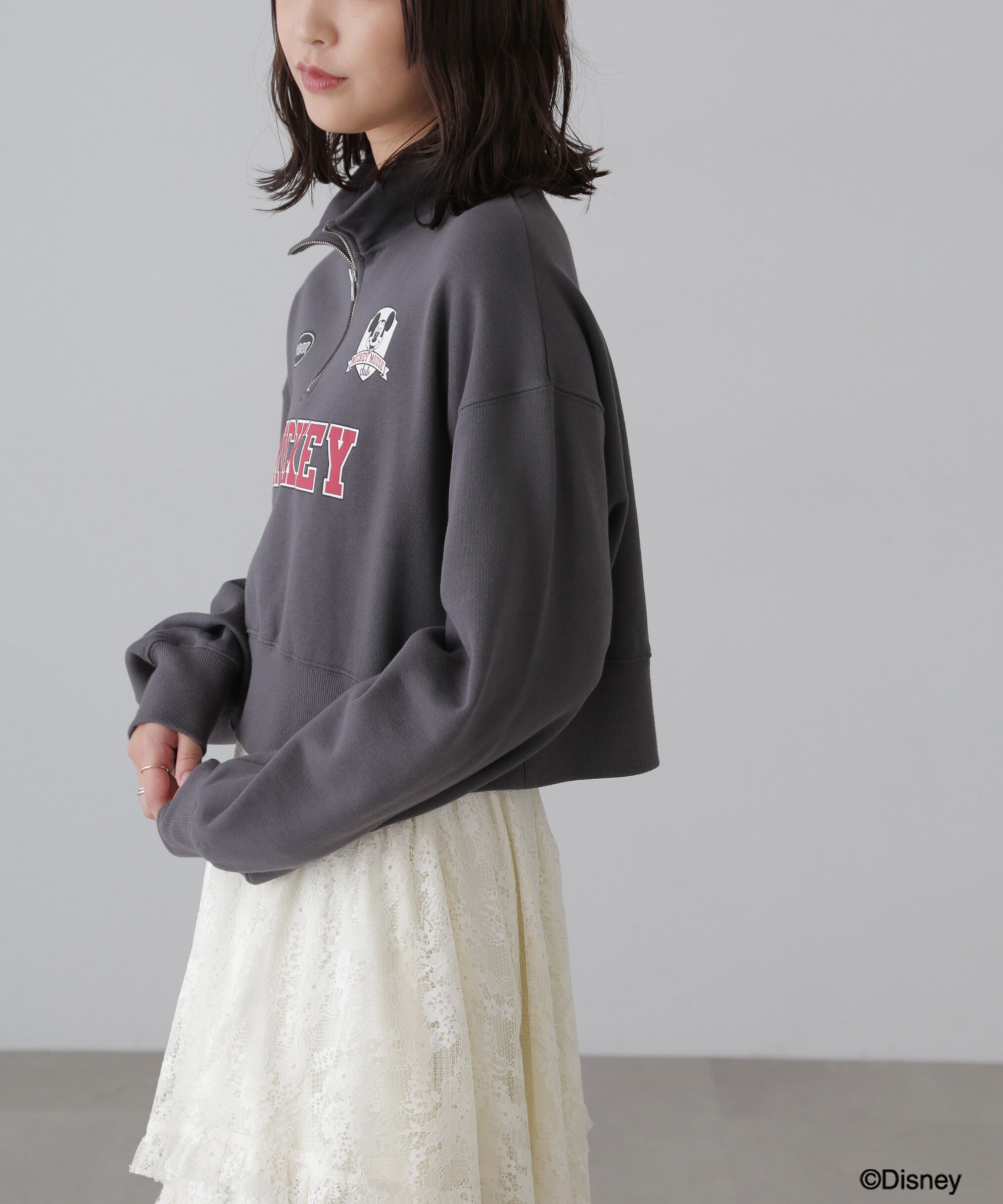 「〈ディズニーコレクション〉ハーフジップスウェット」|Tシャツ・カットソー|