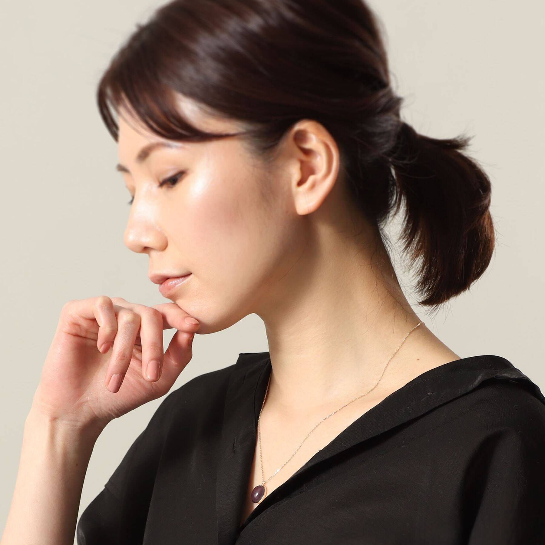 COCOSHNIK「K10パープルカルセドニー オーバルカボション ネックレス」|ネックレス|