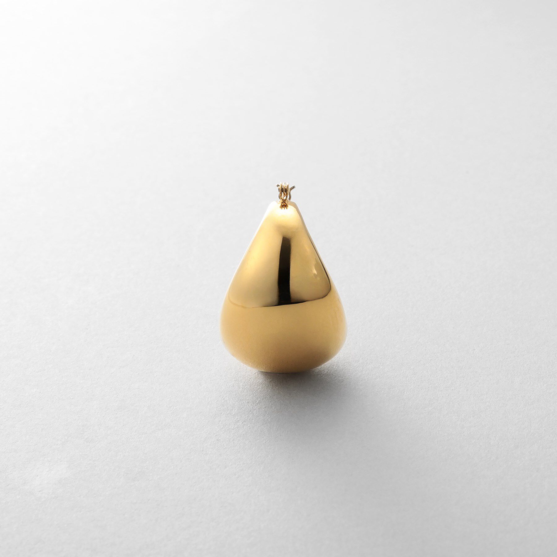 COCOSHNIK ONKITSCH「シルバー ホロウフープ バルブドロップピアスGP」|ピアス|