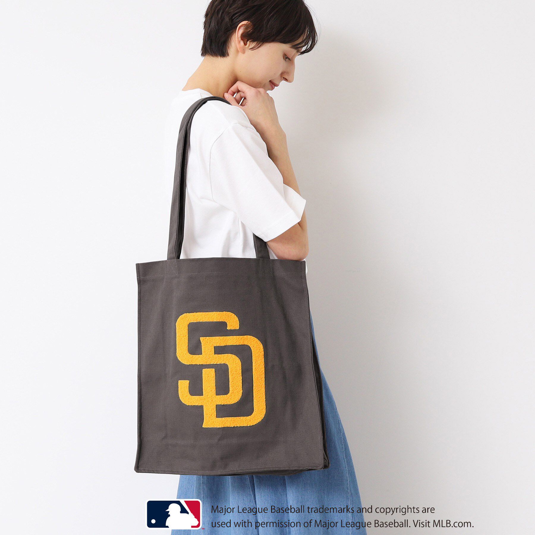 Dessin「【ユニセックス】MLB/ロゴ入りトートバッグ」|トートバッグ|ブラウン(043)