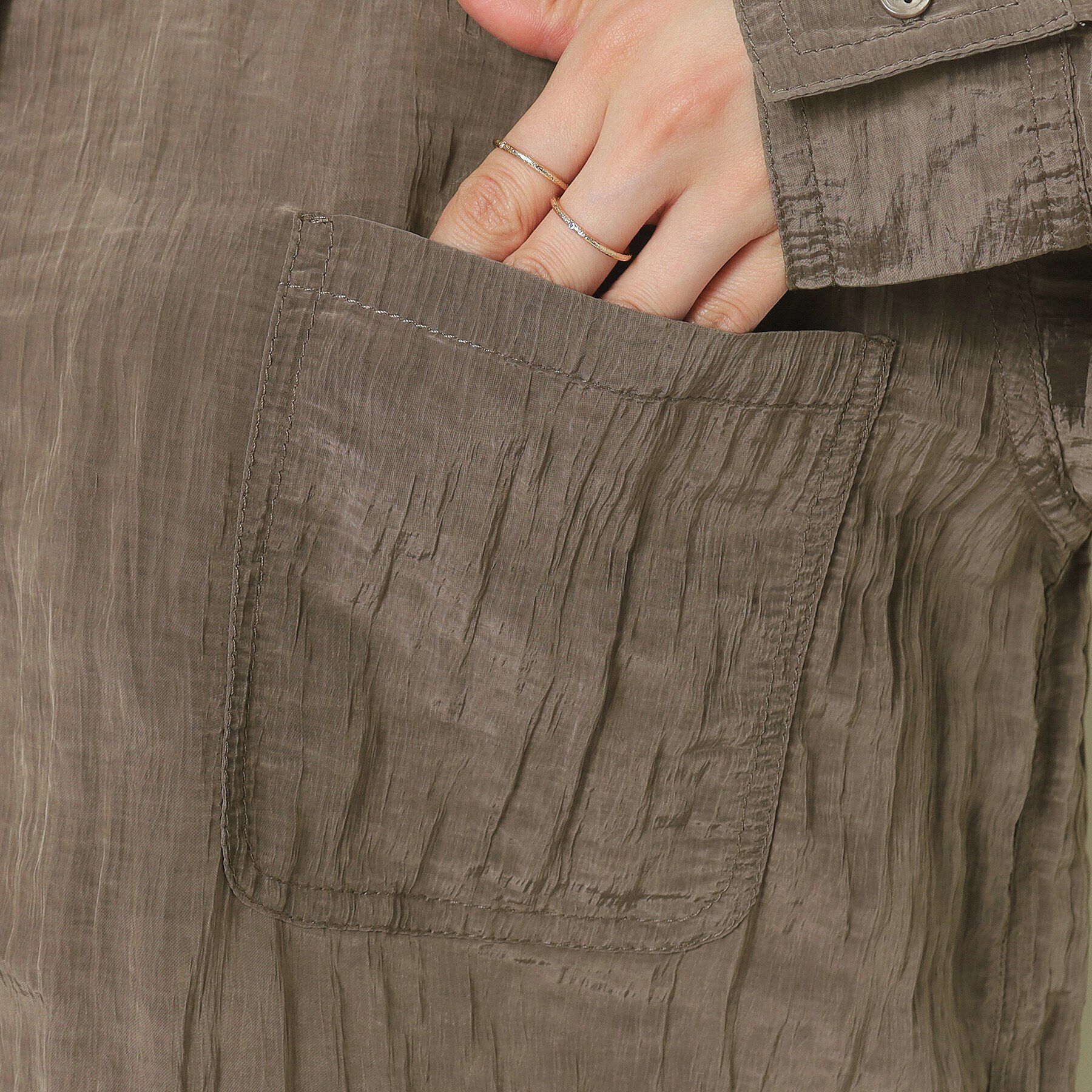 ITS&rsquo;DEMO「【羽織に／オーバーサイズ】サテン前開きブラウス」|シャツ・ブラウス|