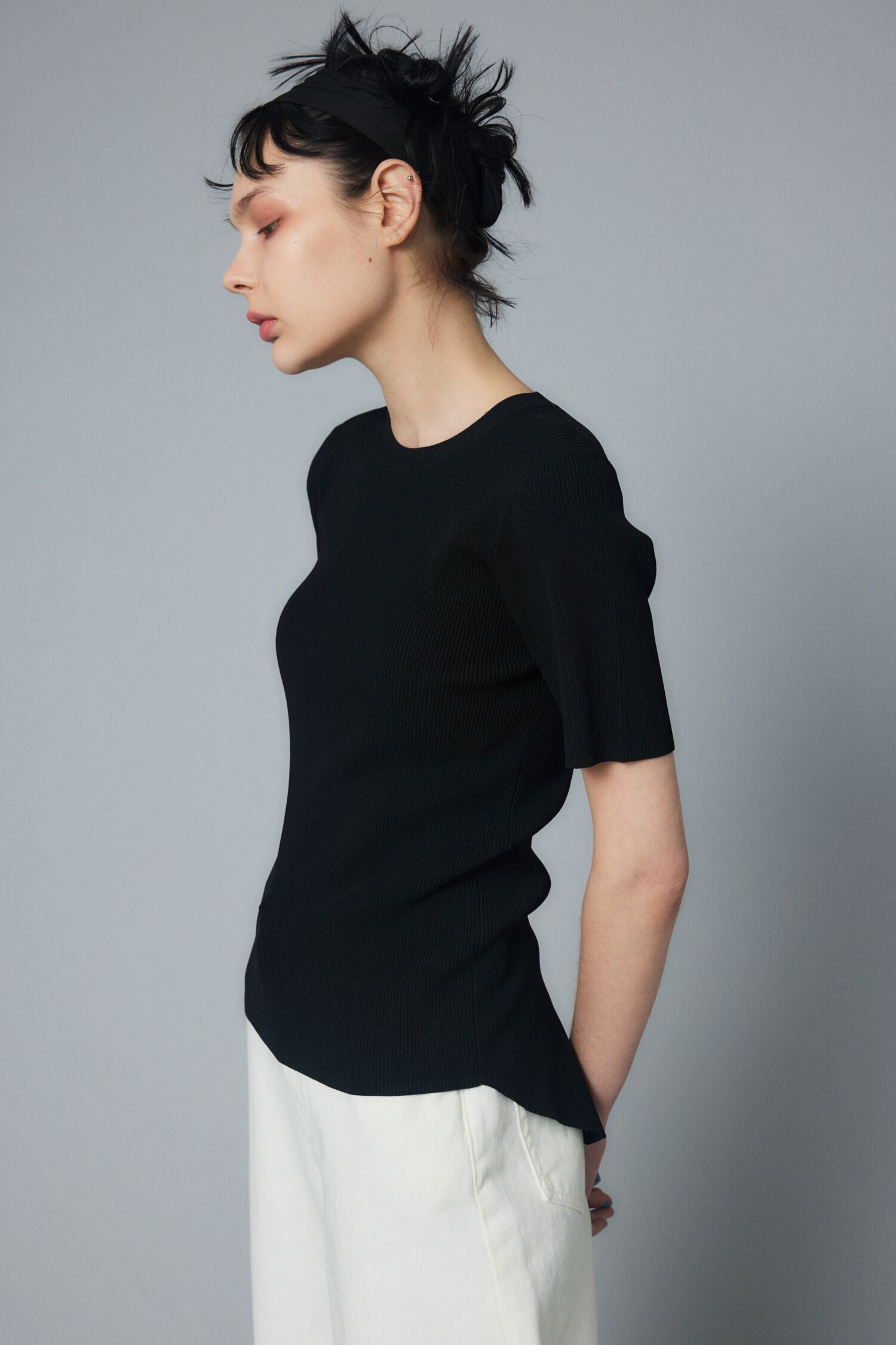 HeRIN.CYE「Back slit knit tops」|Tシャツ・カットソー|