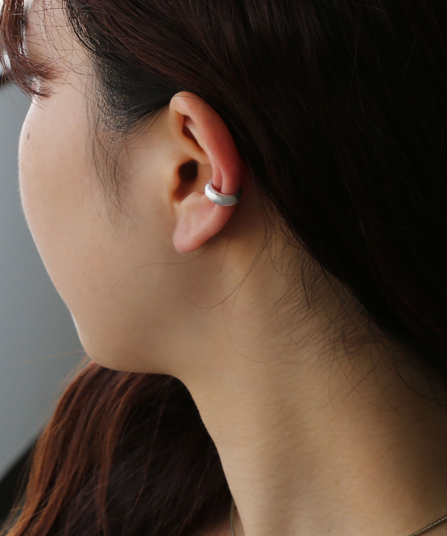 colleca la「[silver925]プランプ マットイヤーカフ〈金属アレルギー対応〉」|イヤーカフ|