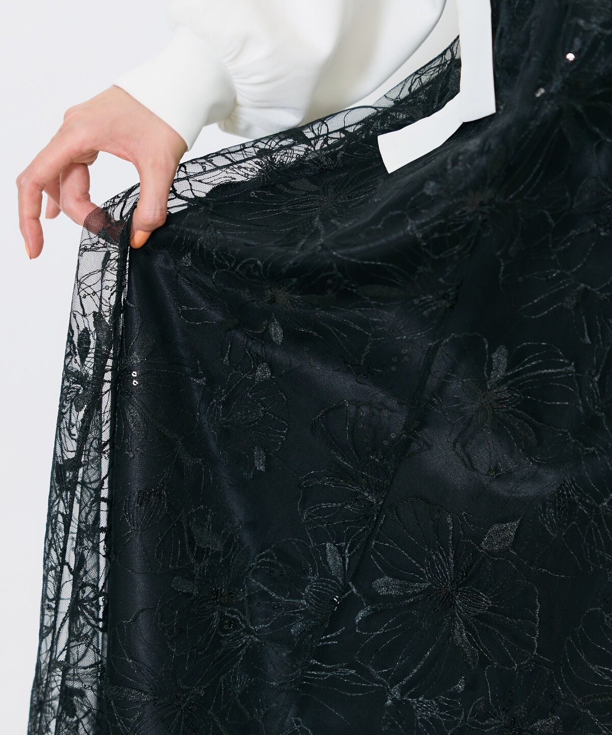 アンドクチュール「スパンコールフラワーチュールスカート」|フレア|