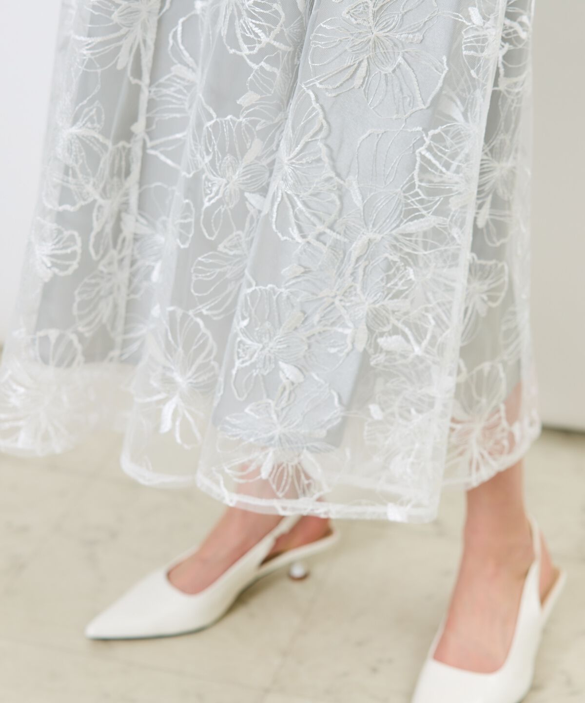 アンドクチュール「スパンコールフラワーチュールスカート」|フレア|