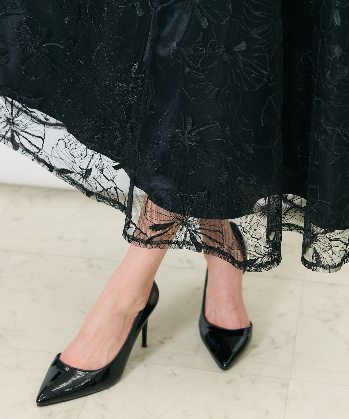 アンドクチュール「スパンコールフラワーチュールスカート」|フレア|