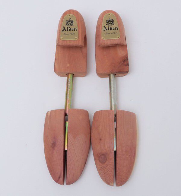 SHIPS「ALDEN: シダー シュー ツリー」|シューケア|