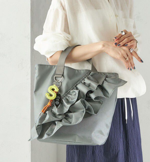 SHIPS for women「【WEB限定】チャーム 付き フリル トート」|トートバッグ|