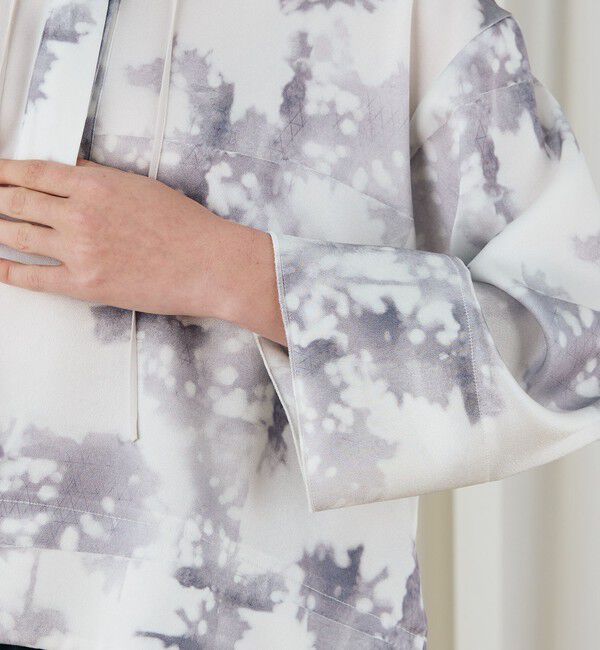 DES PRES「ライト＆シャドープリント プルオーバーブラウス」|シャツ・ブラウス|