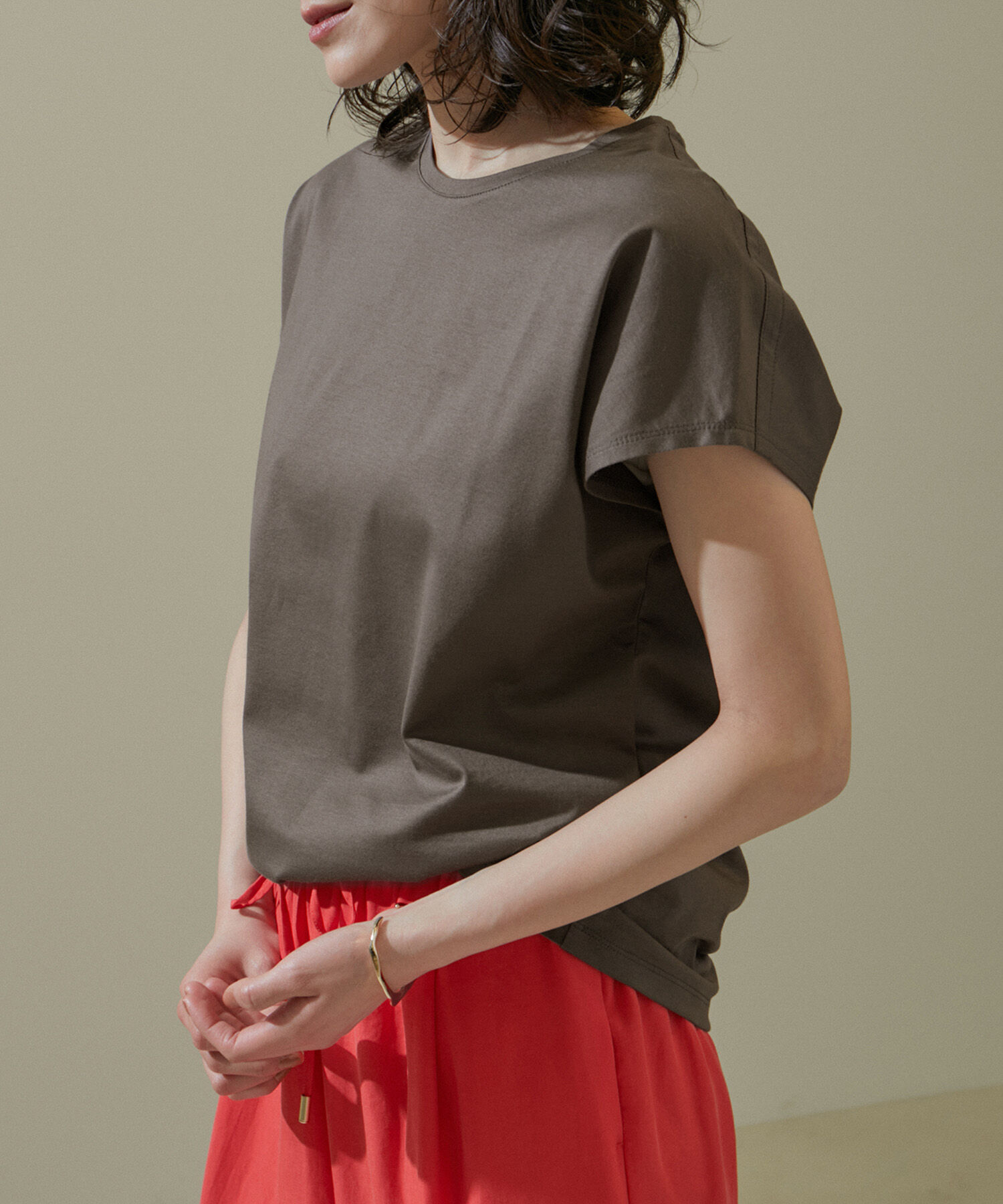 SALON adam et rope'「[24SS]Prima Veil  ゆるドルマンTシャツ【紫外線対策・洗濯耐久】」|Tシャツ・カットソー|チャコール(06)