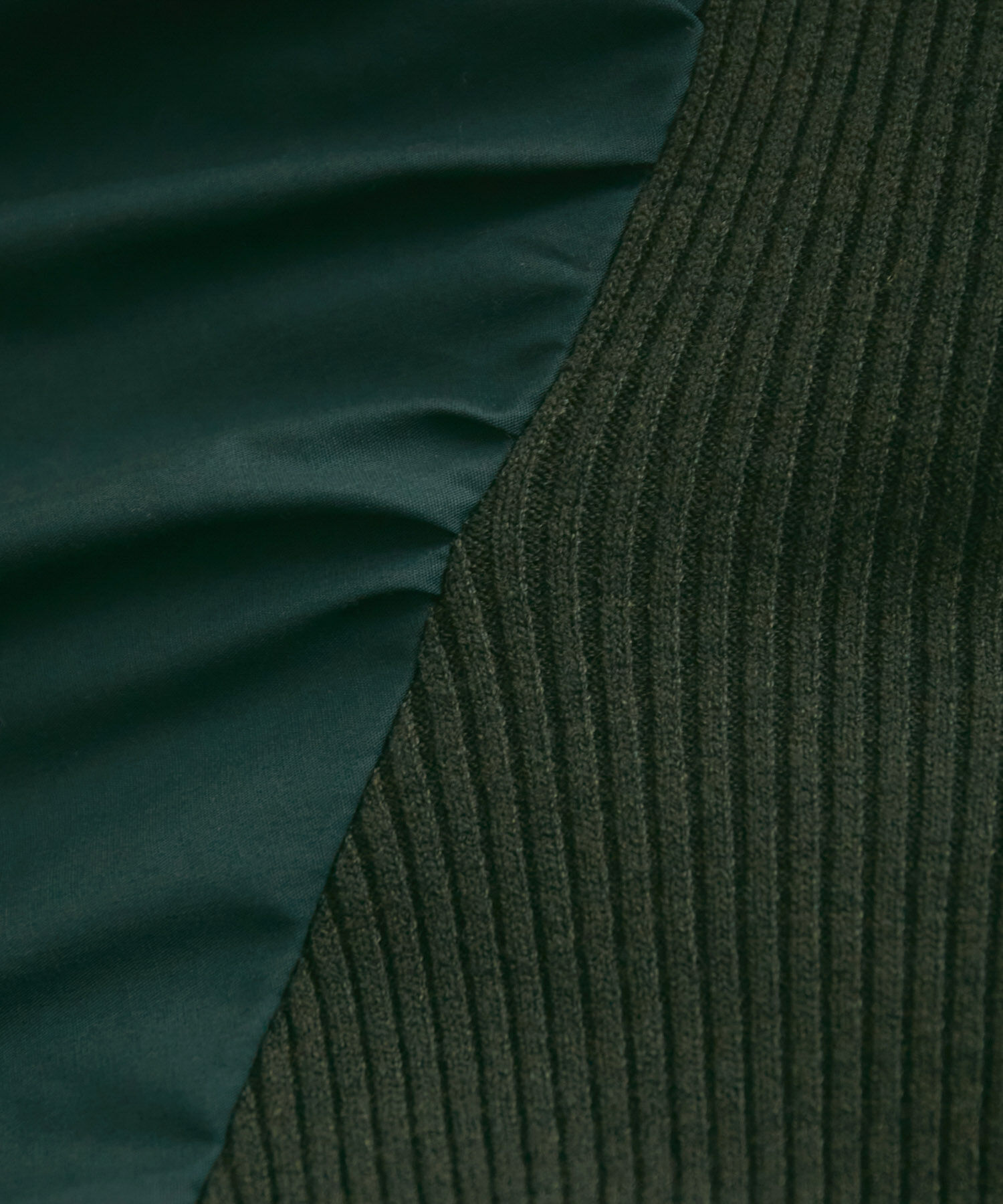 VIS「＜追加＞【一部カラー公式サイト・直営店舗限定】ボリュームスリーブ釦アクセントAラインニットワンピース」|ワンピース|