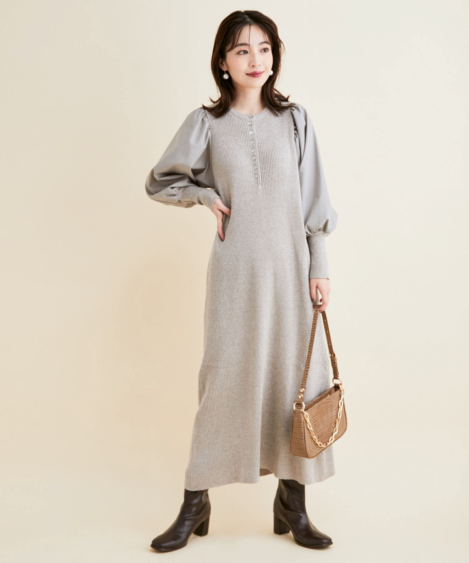 VIS「＜追加＞【一部カラー公式サイト・直営店舗限定】ボリュームスリーブ釦アクセントAラインニットワンピース」|ワンピース|