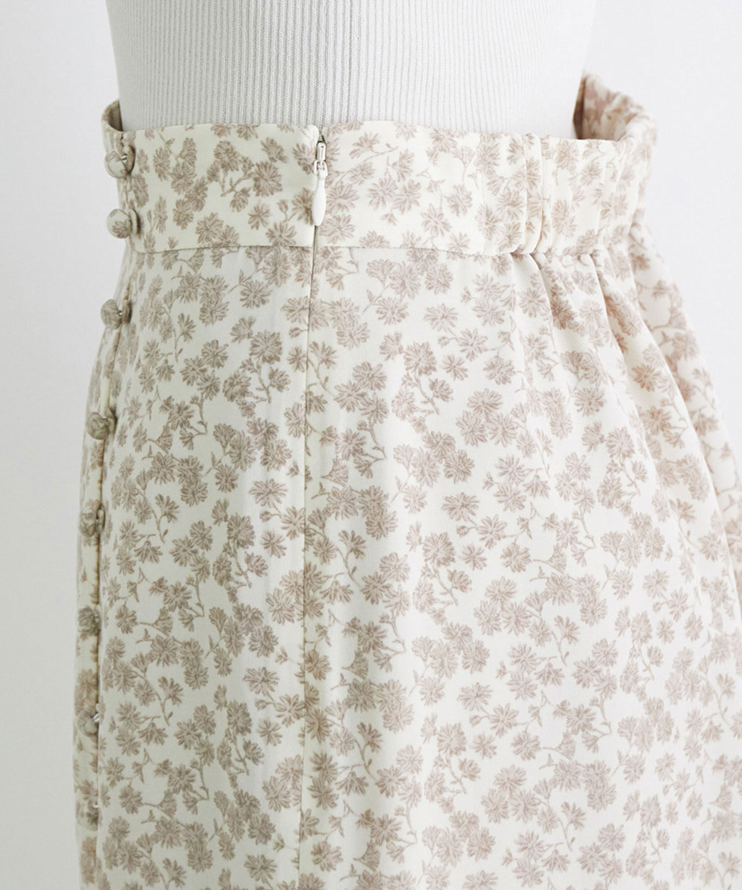 Rope&rsquo;Picnic「フラワープリントくるみ釦ラップスカート」|スカート|